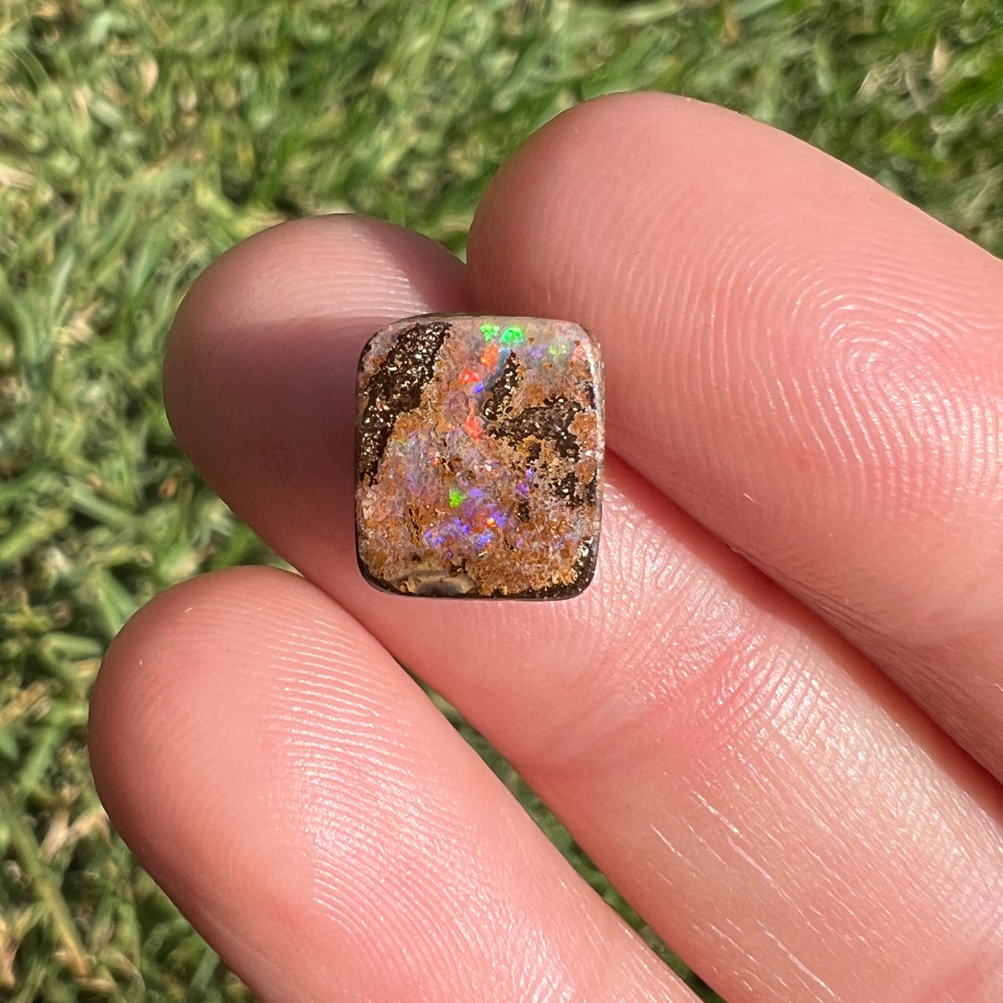 3.01 Ct small boulder opal