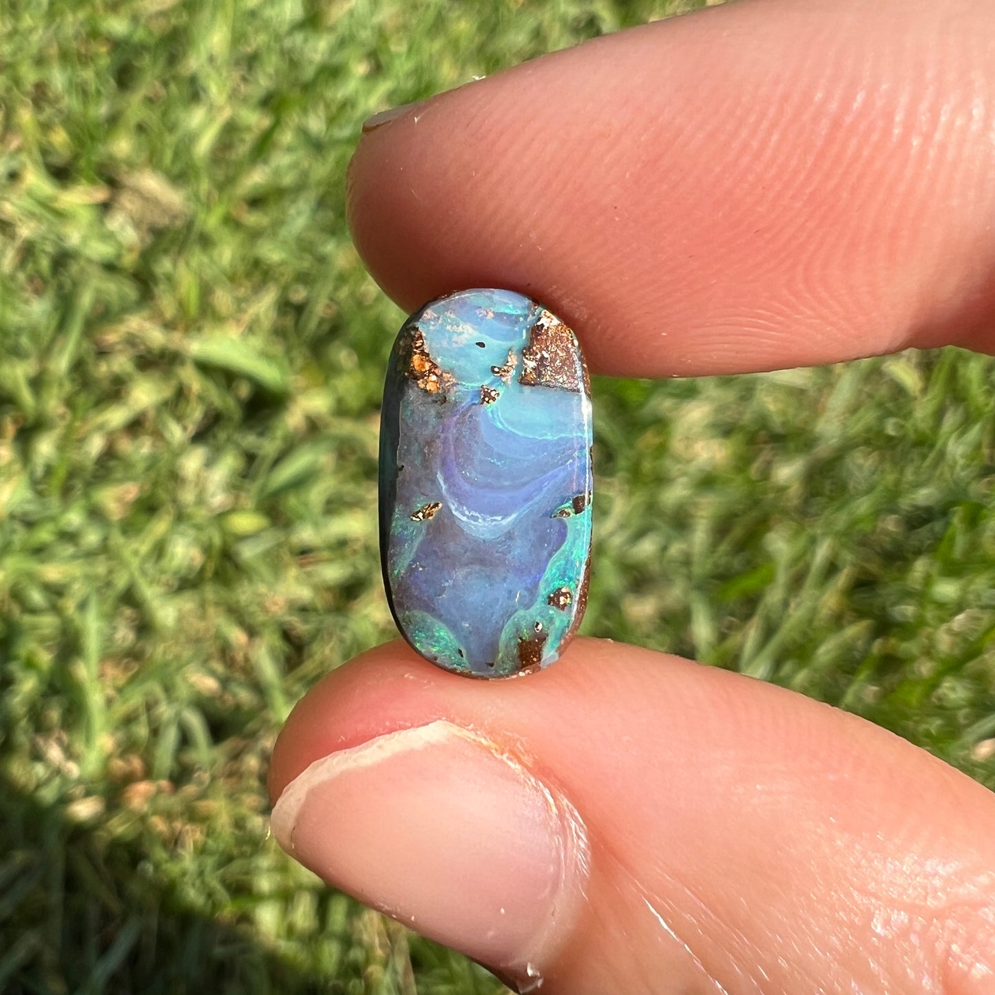 3.98 Ct small boulder opal