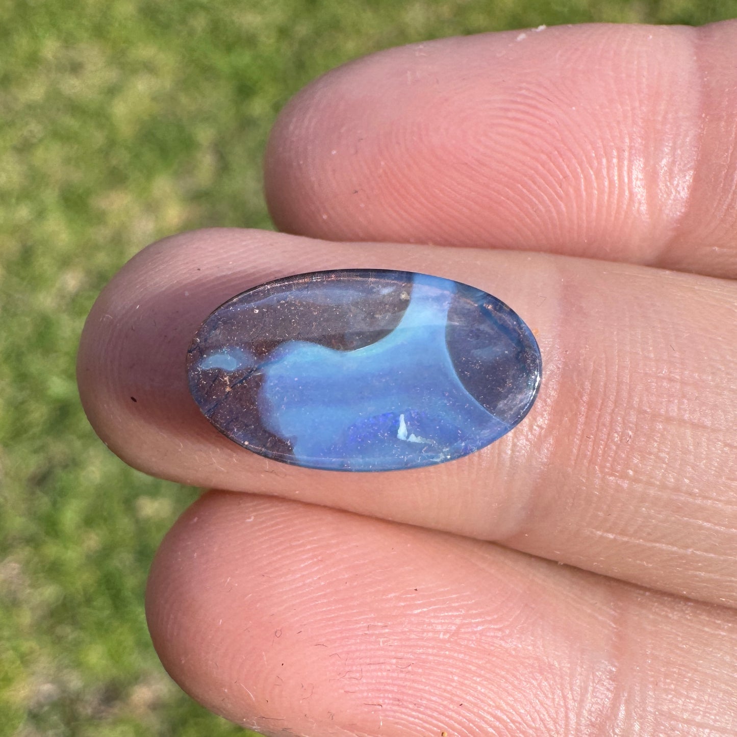4.58 Ct small boulder opal