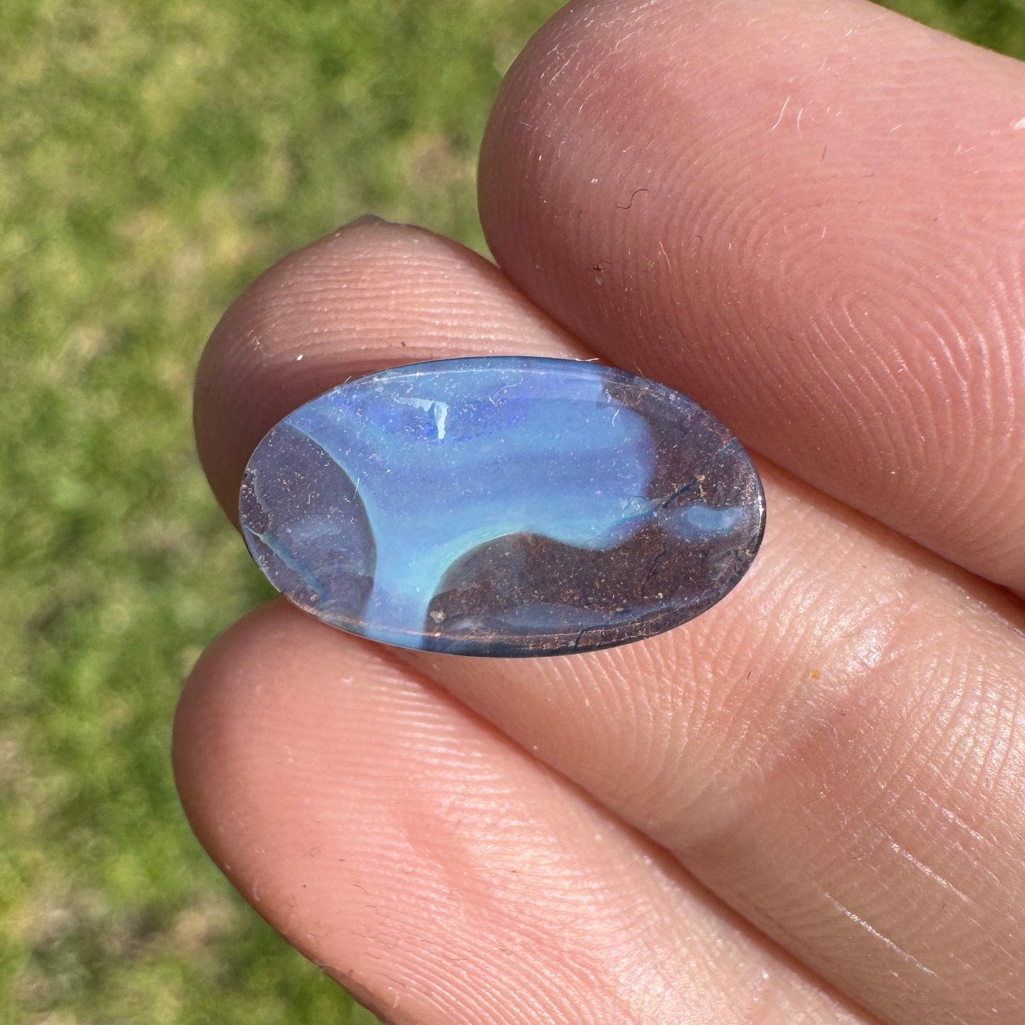 4.58 Ct small boulder opal