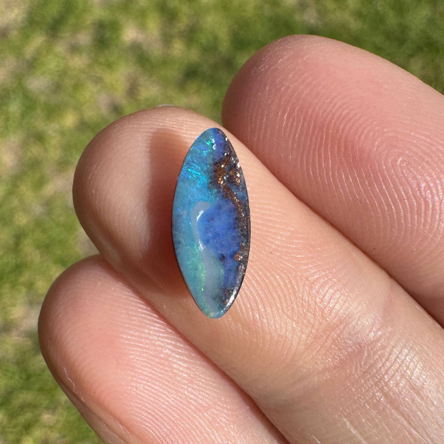 1.13 Ct small boulder opal