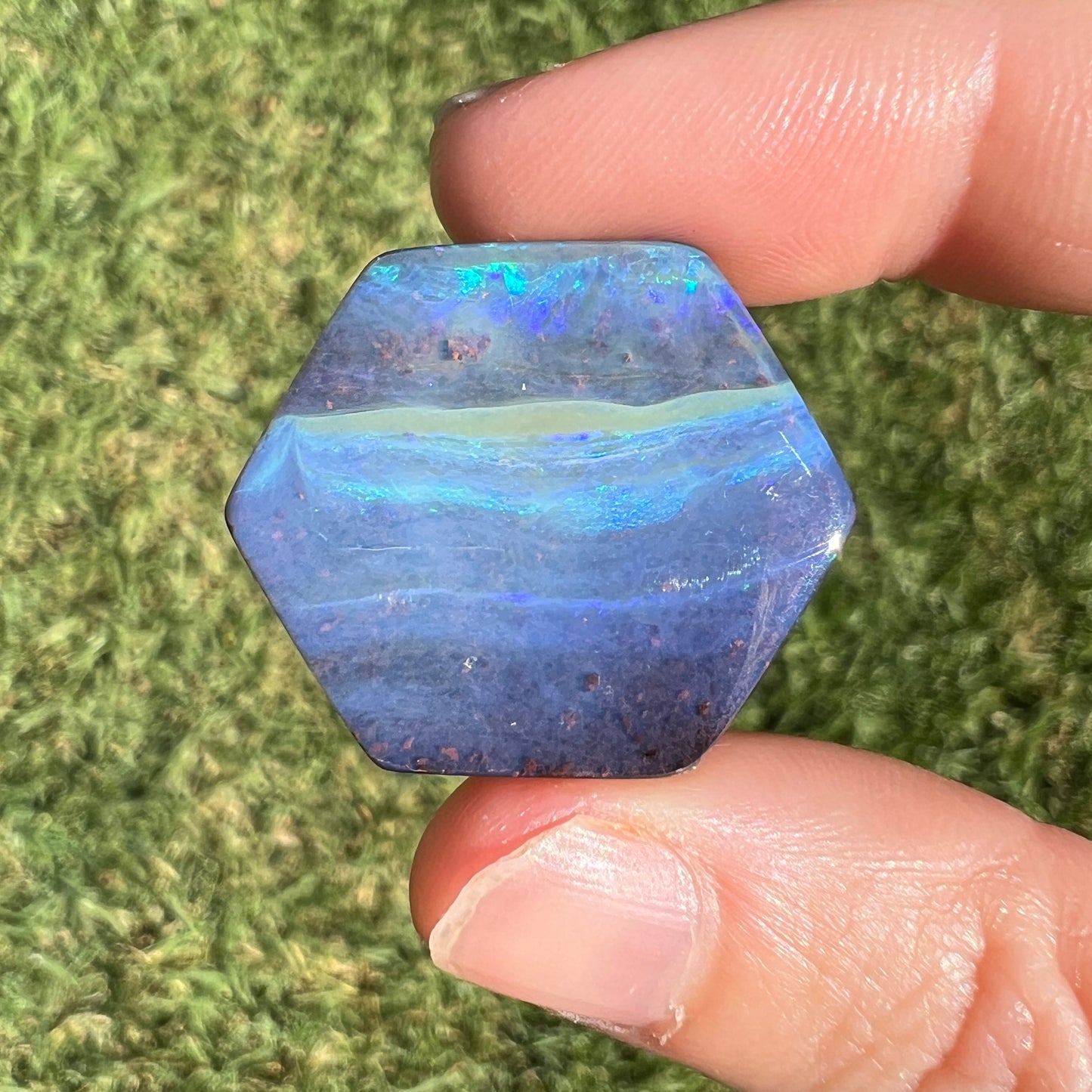 27.10 Ct large hexagon boulder opal