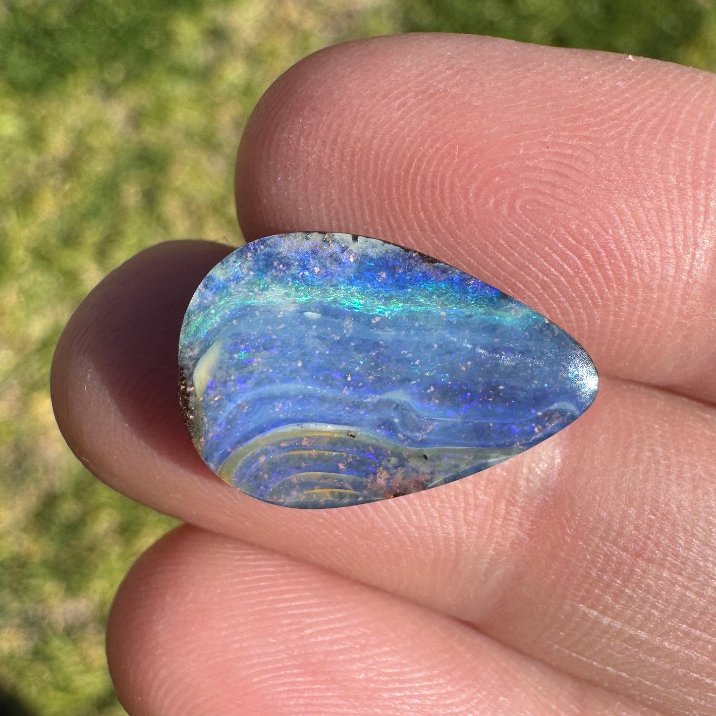 4.83 Ct green-blue boulder opal