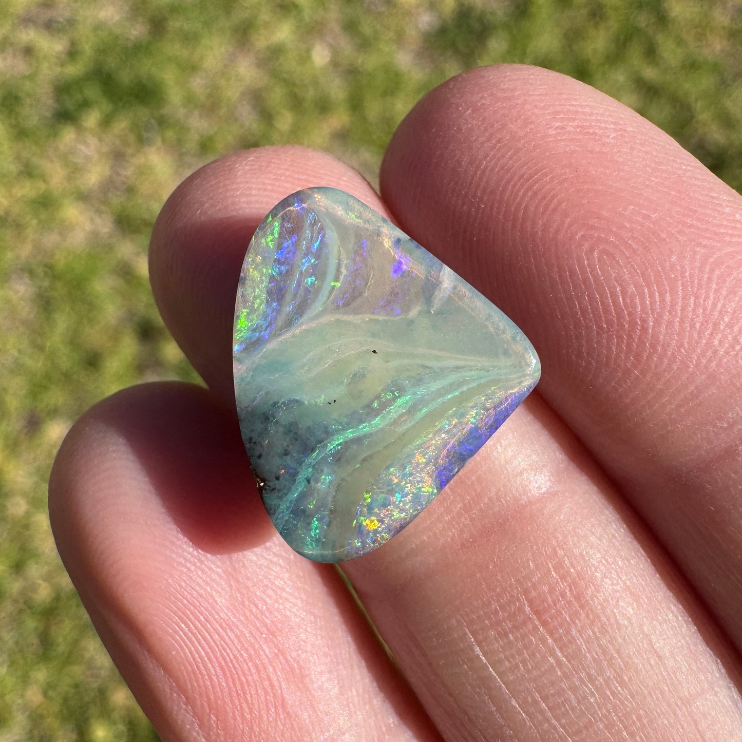 6.06 Ct fat teardrop boulder opal
