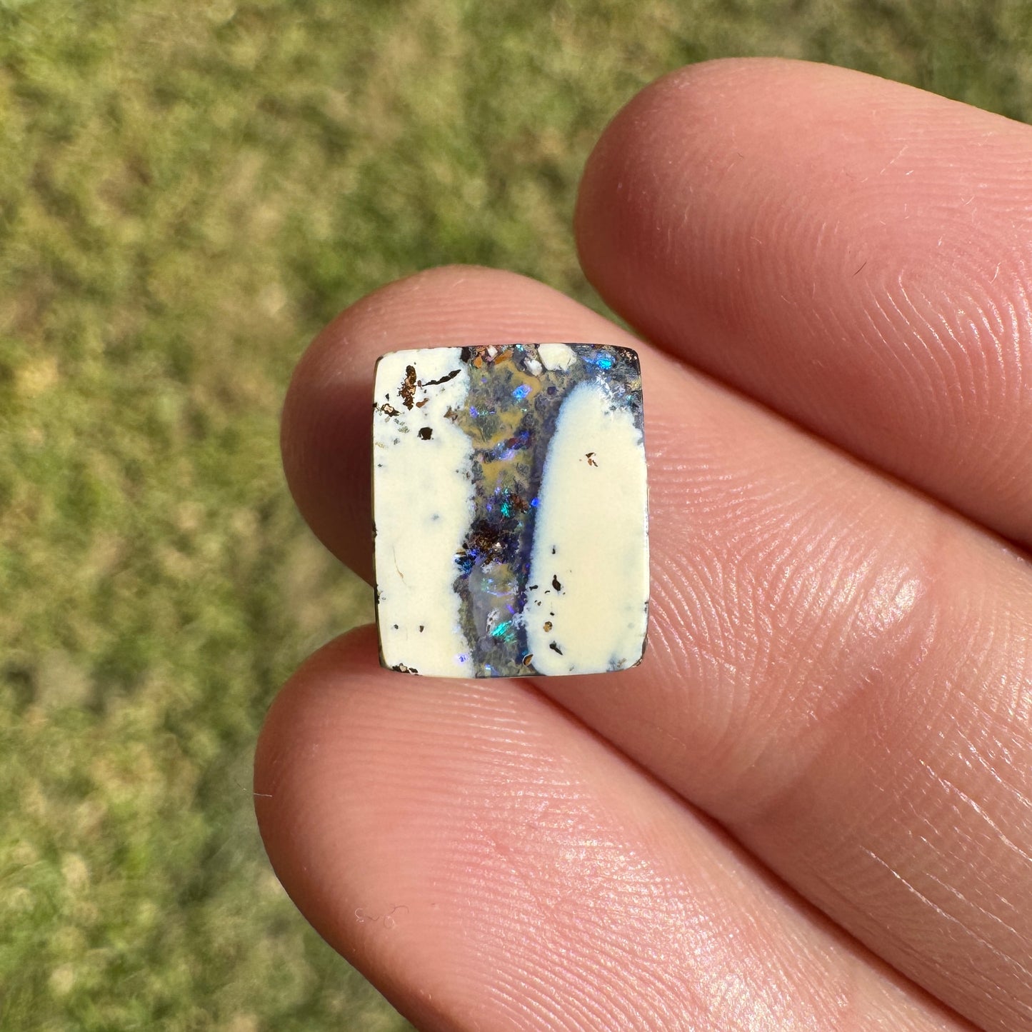 3.39 Ct small boulder opal