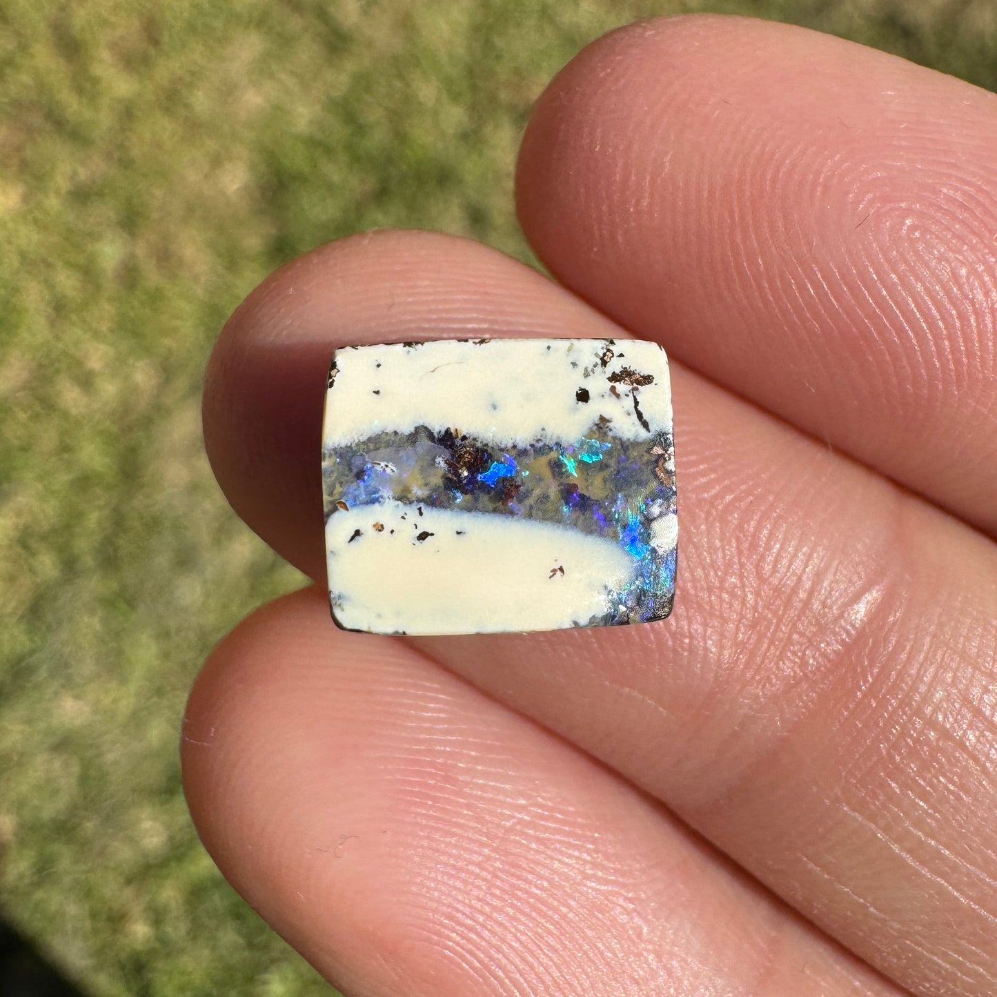 3.39 Ct small boulder opal