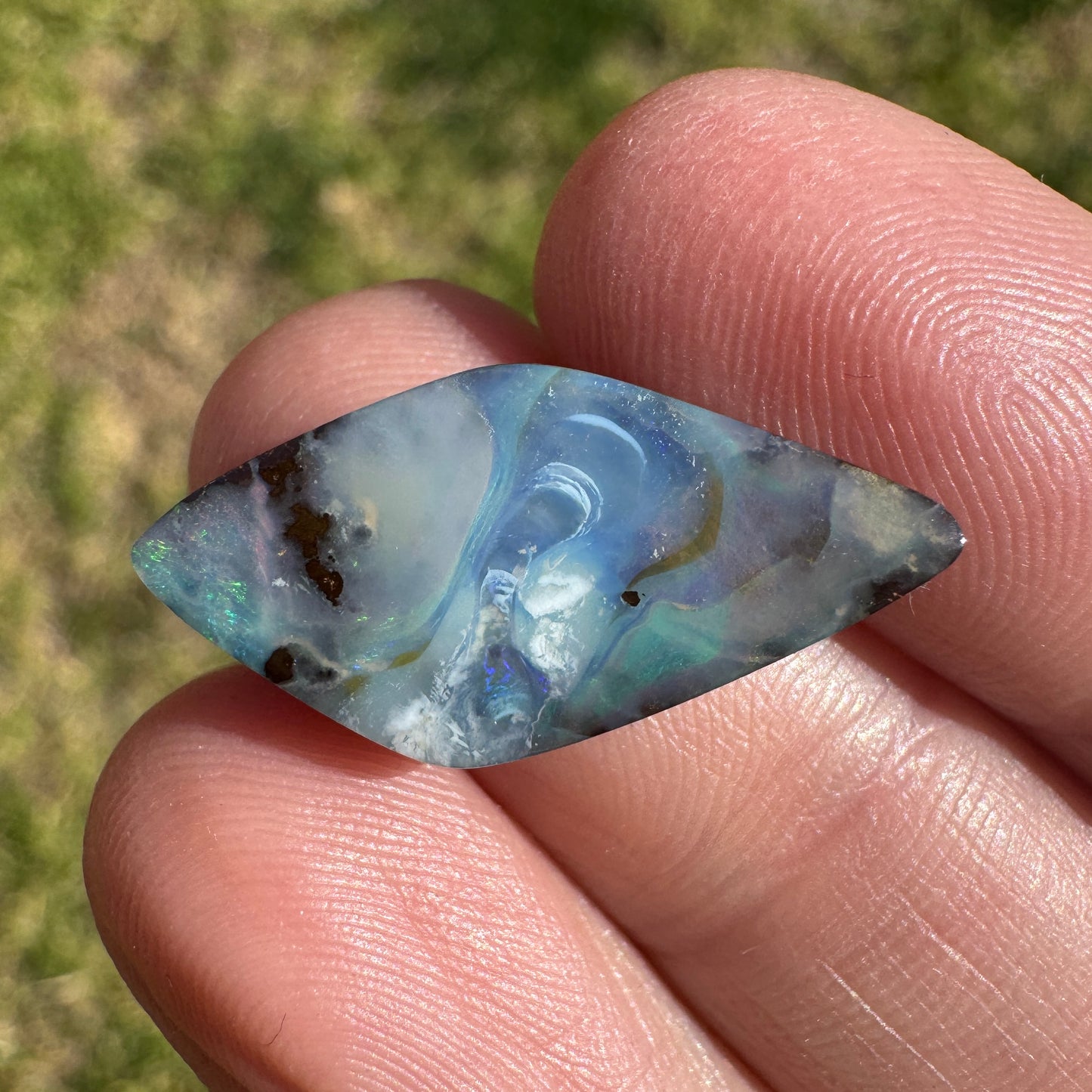 6.03 Ct free-form boulder opal