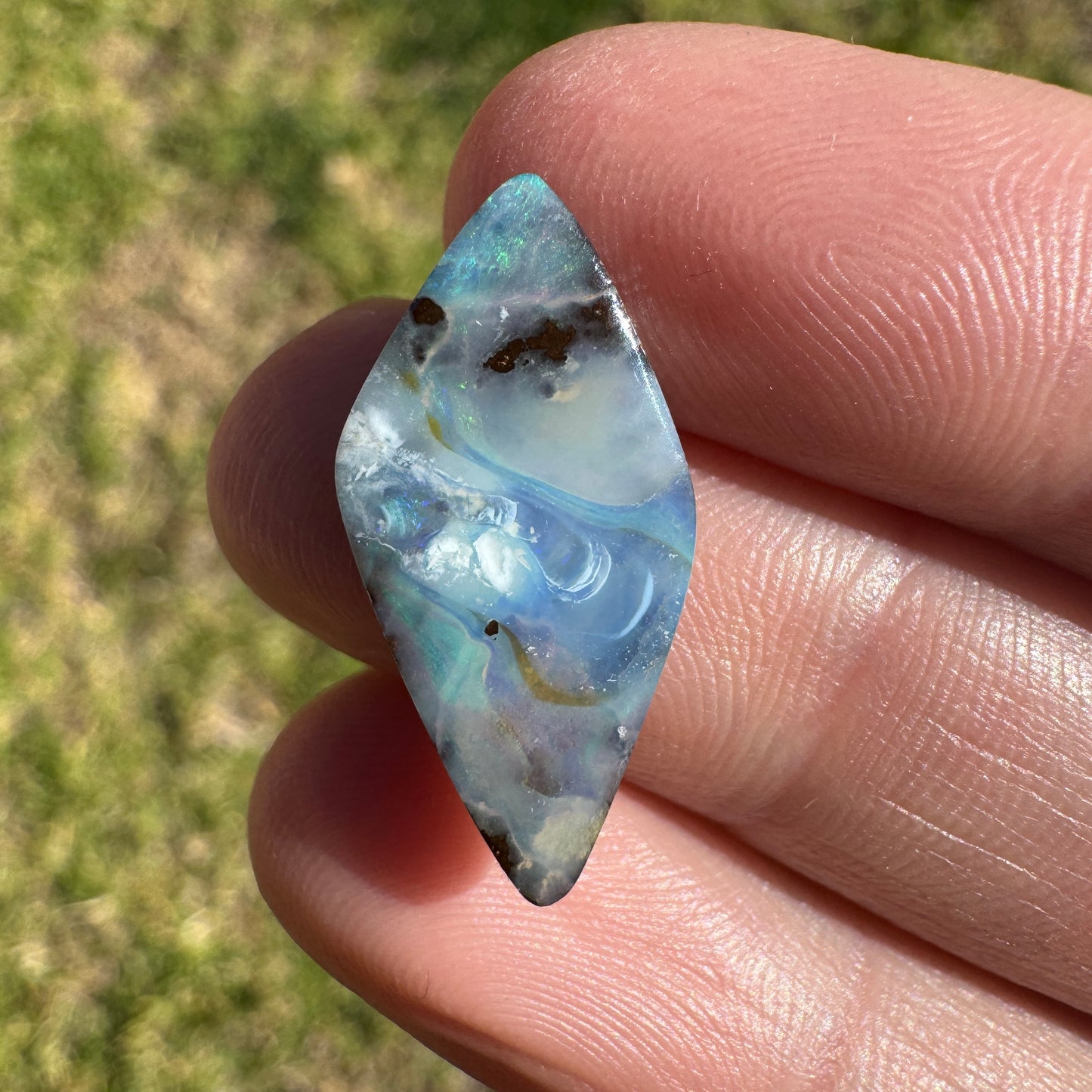 6.03 Ct free-form boulder opal