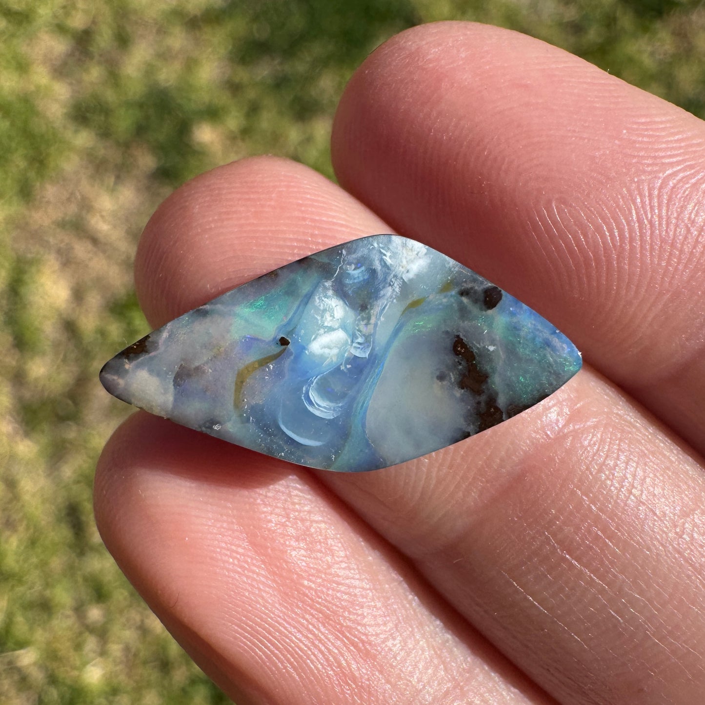 6.03 Ct free-form boulder opal
