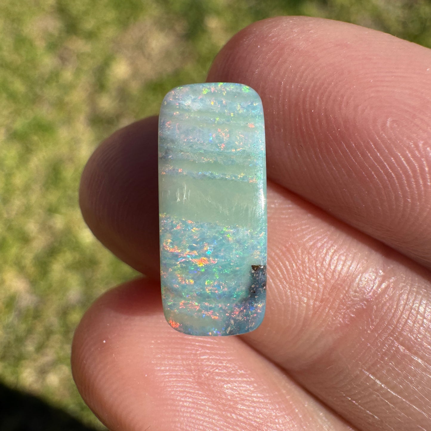 4.56 Ct stripy boulder opal