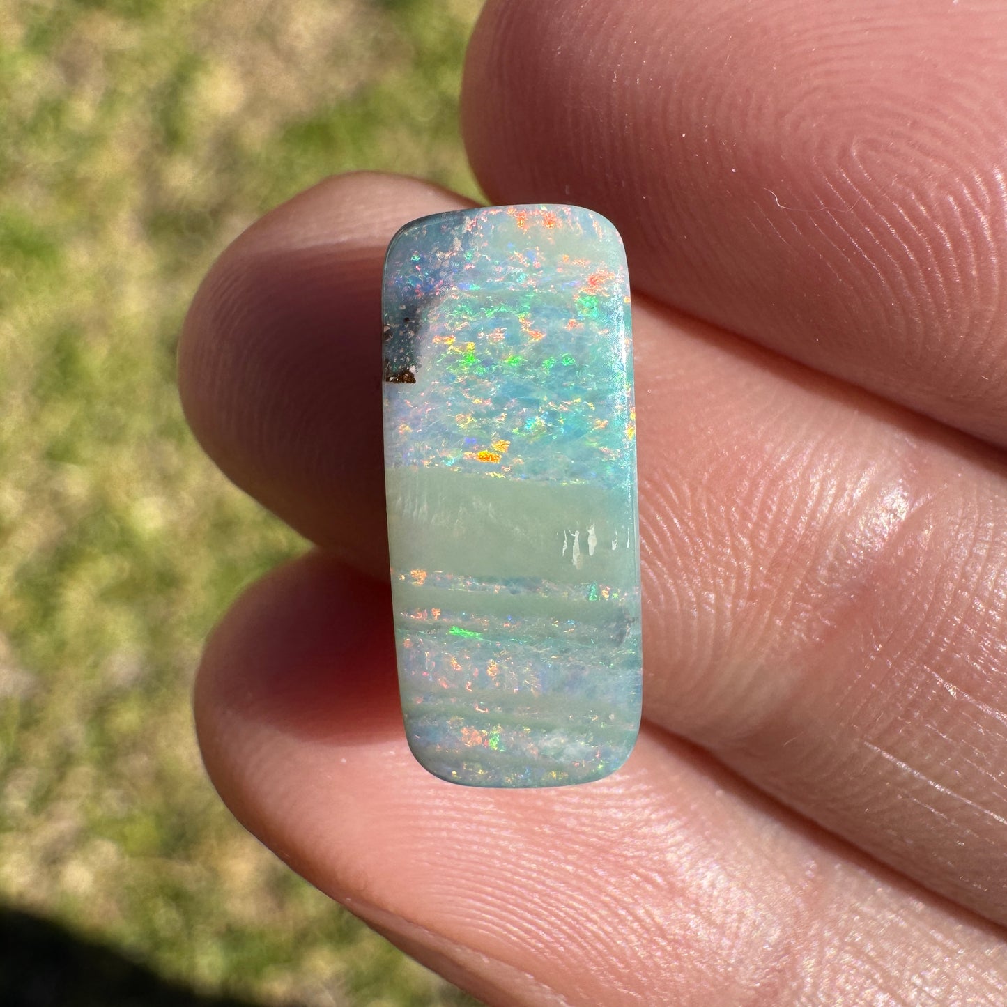 4.56 Ct stripy boulder opal