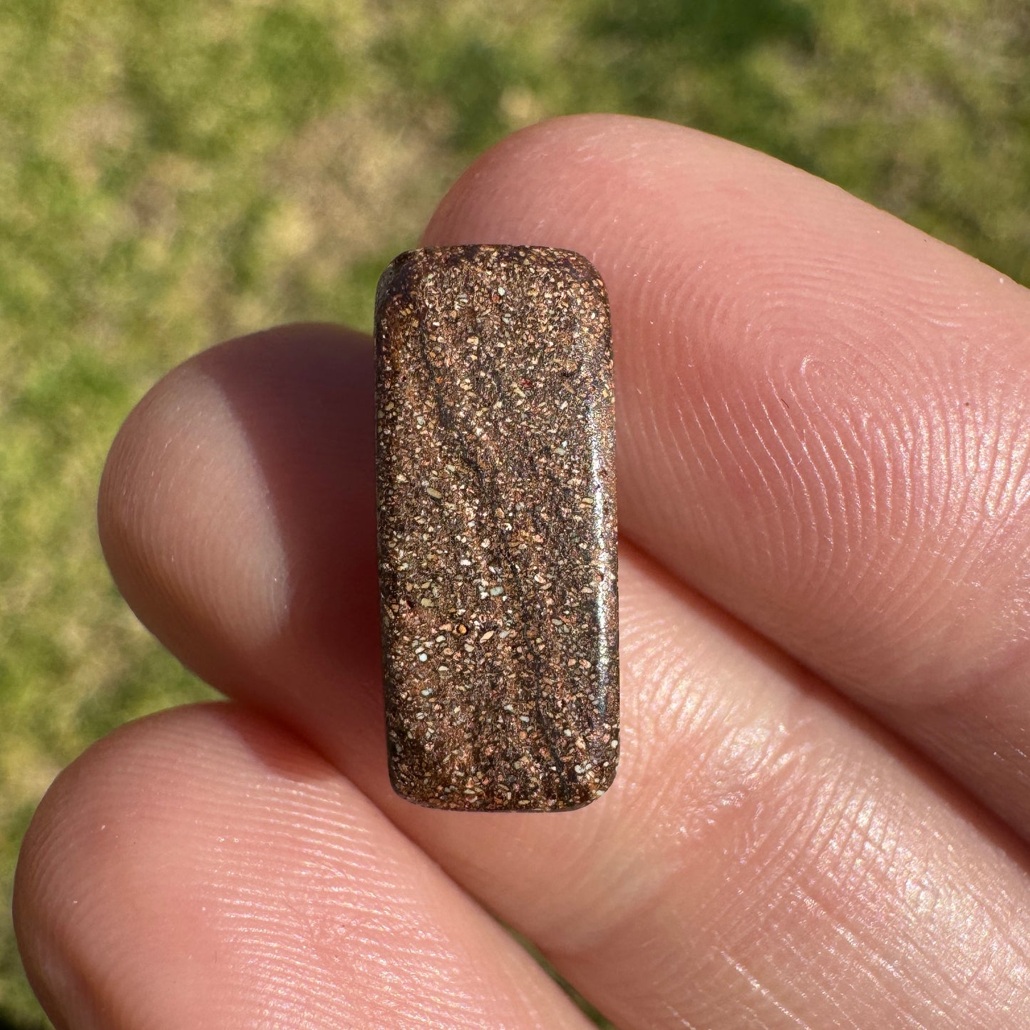 4.56 Ct stripy boulder opal