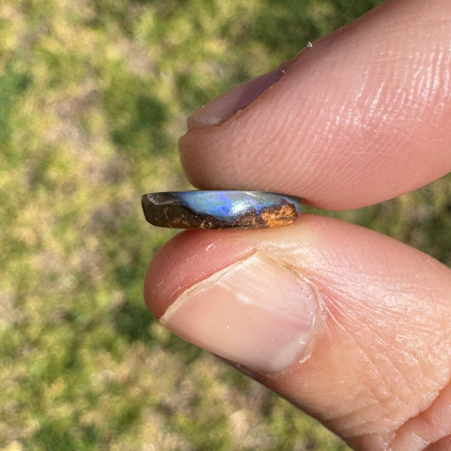 2.76 Ct small boulder opal