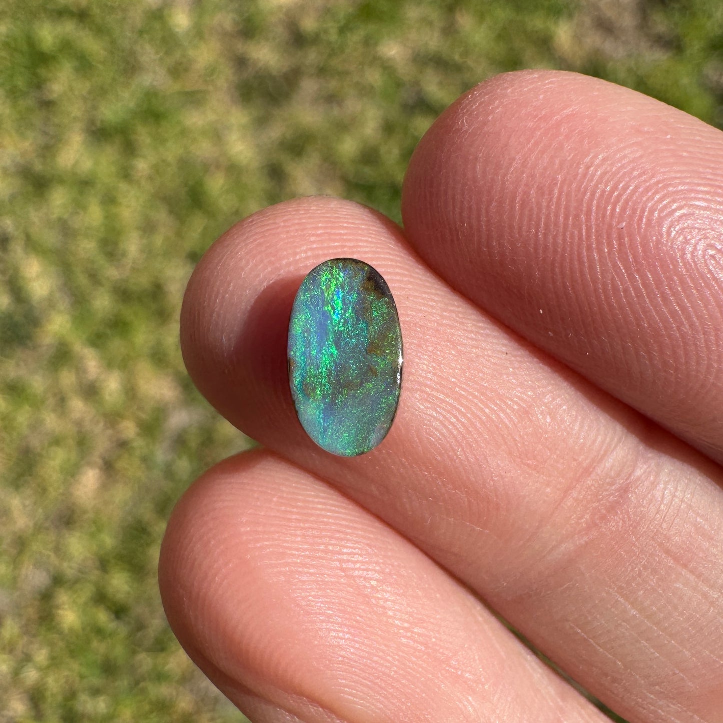 1.32 Ct extra small boulder opal