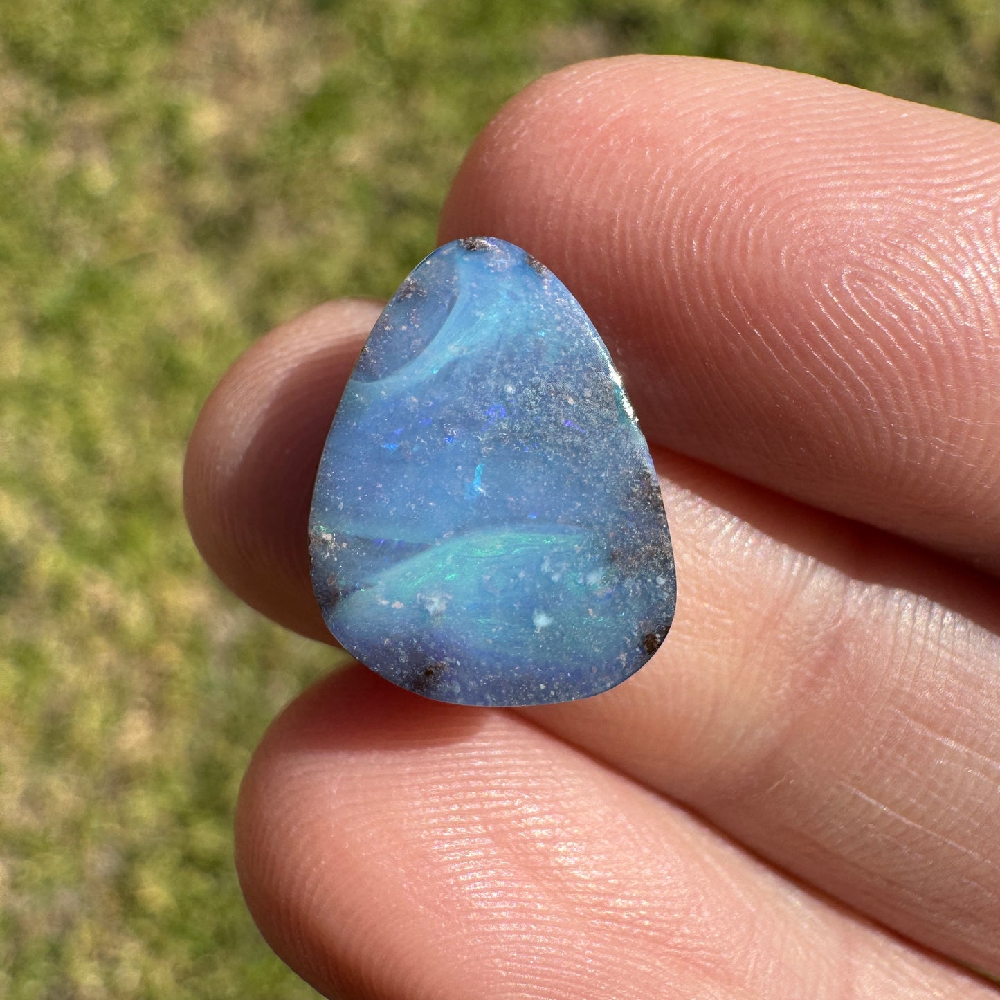 4.86 Ct blue boulder opal