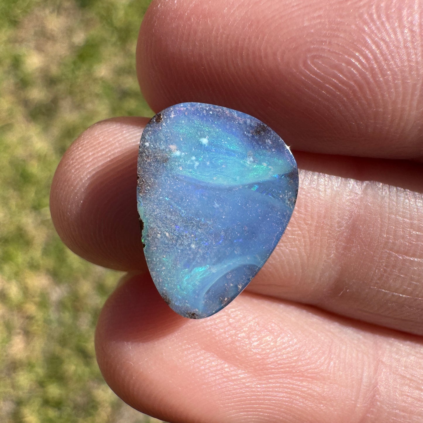 4.86 Ct blue boulder opal