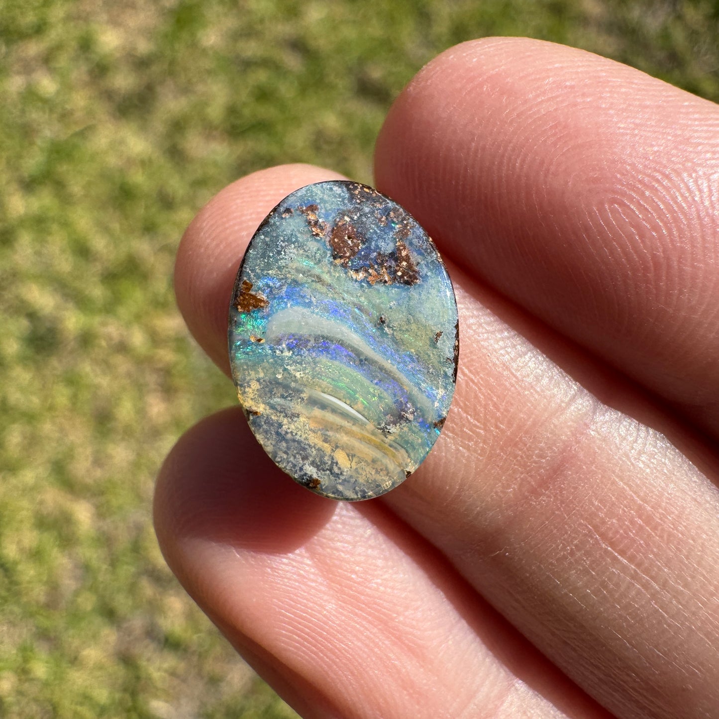 5.49 Ct oval boulder opal