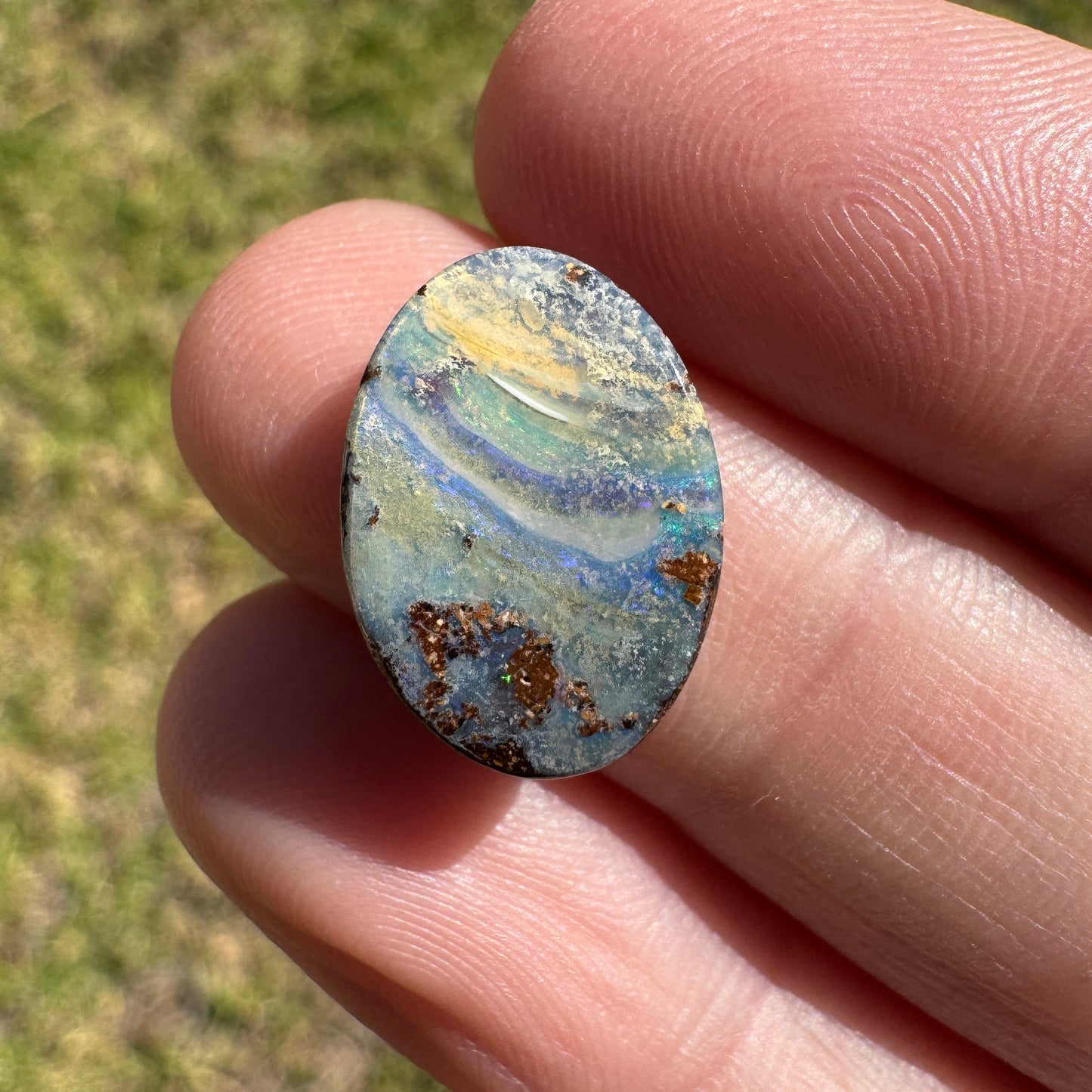 5.49 Ct oval boulder opal