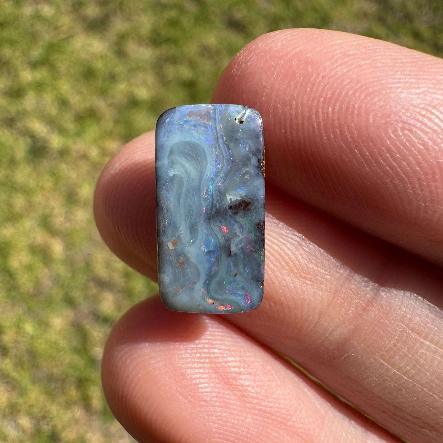 3.62 Ct small boulder opal