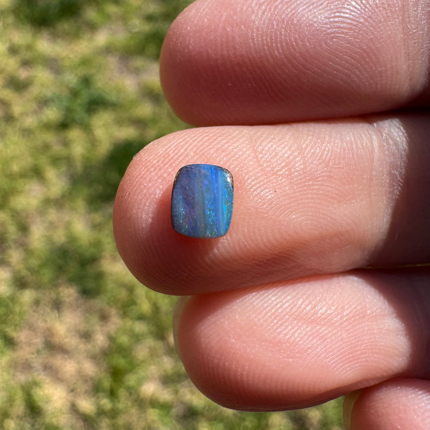 0.51 Ct extra small boulder opal
