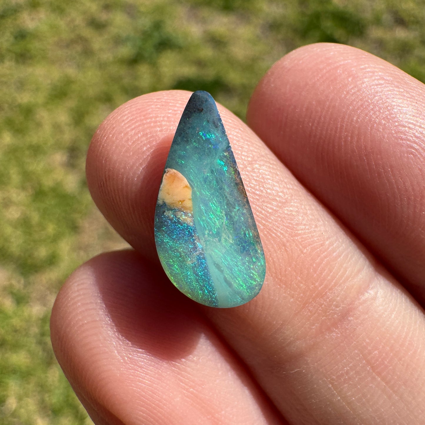 2.27 Ct small boulder opal