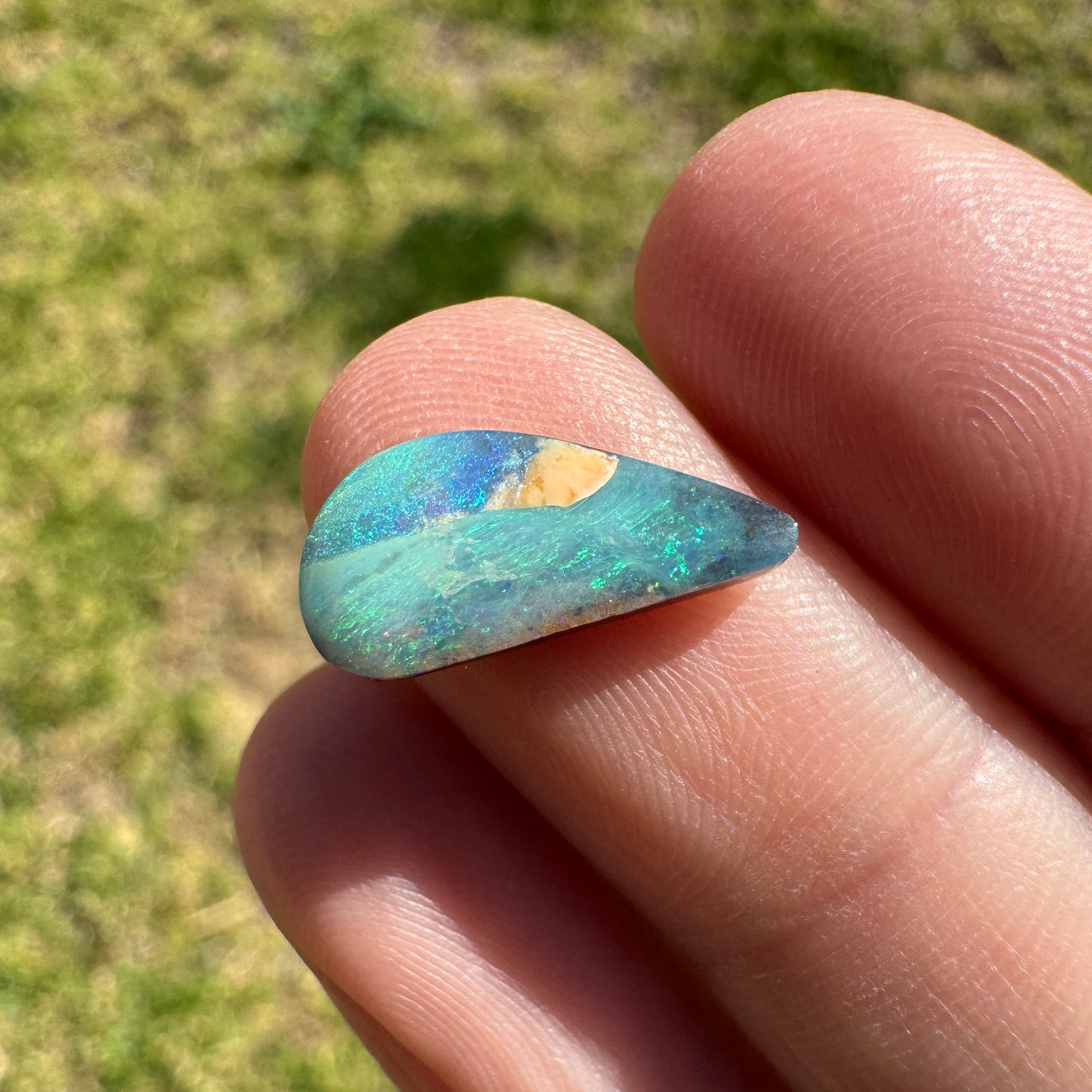 2.27 Ct small boulder opal