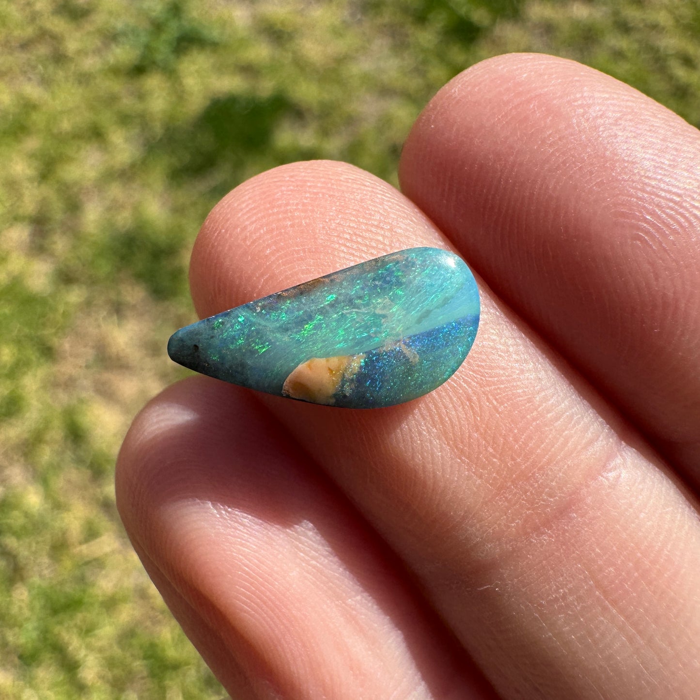 2.27 Ct small boulder opal