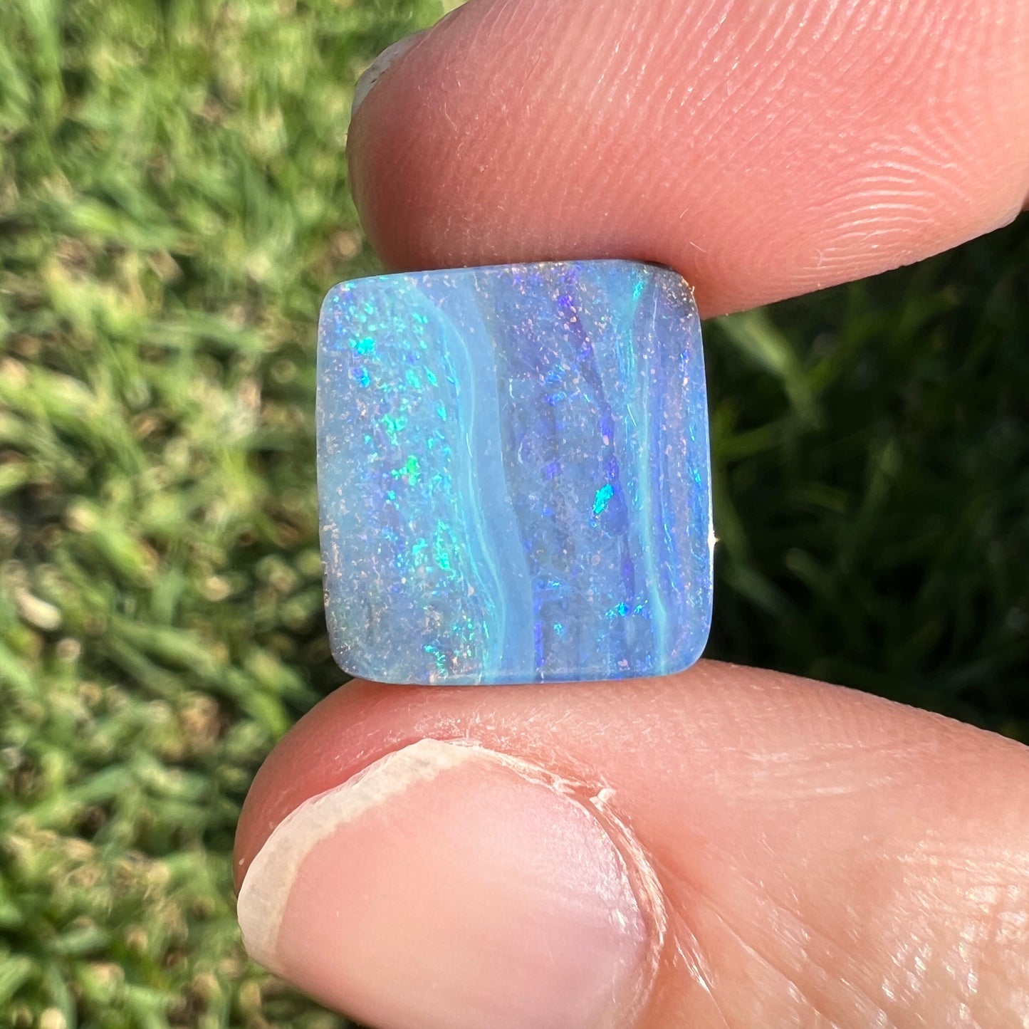 5.65 Ct green-blue boulder opal