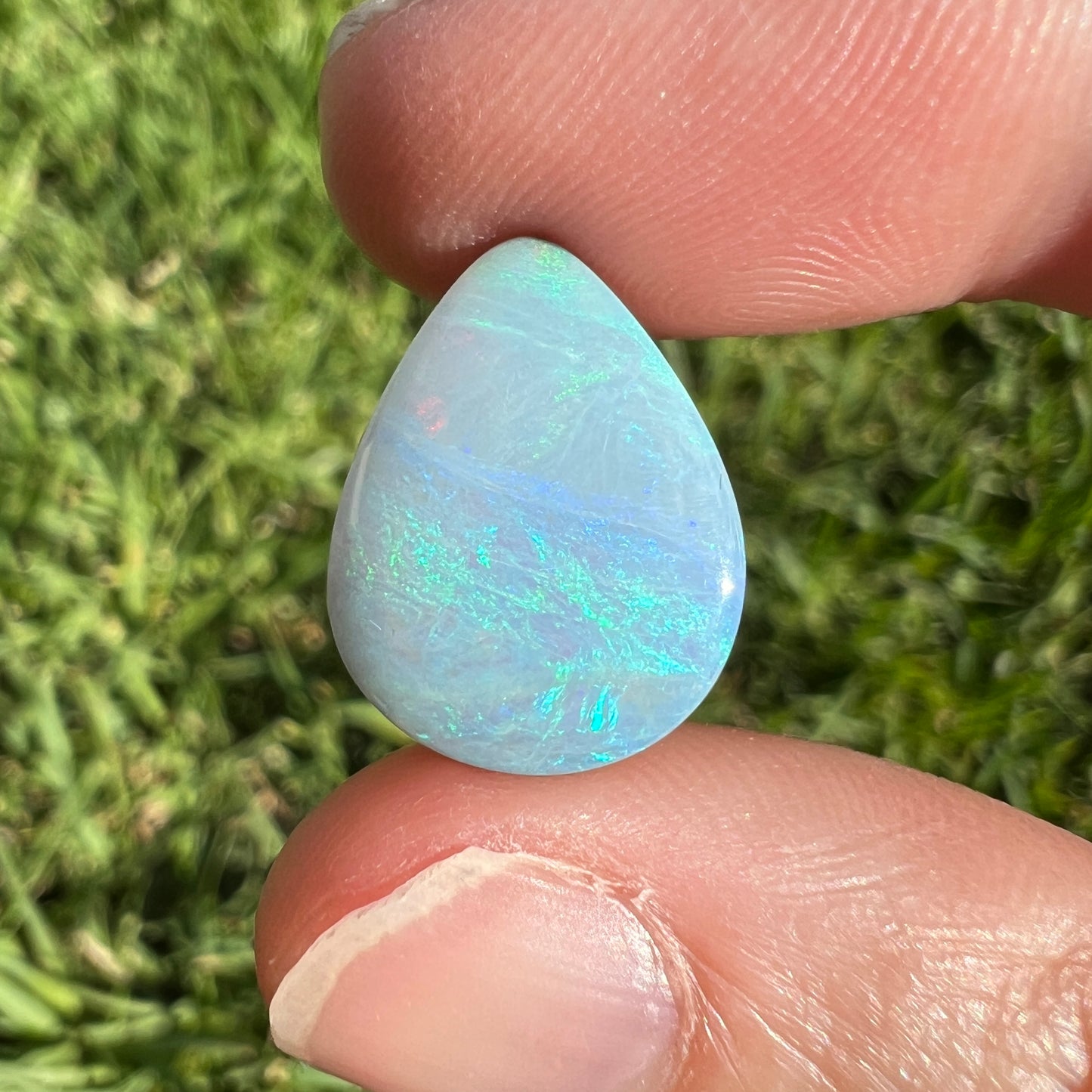 7.16 Ct teardrop boulder opal