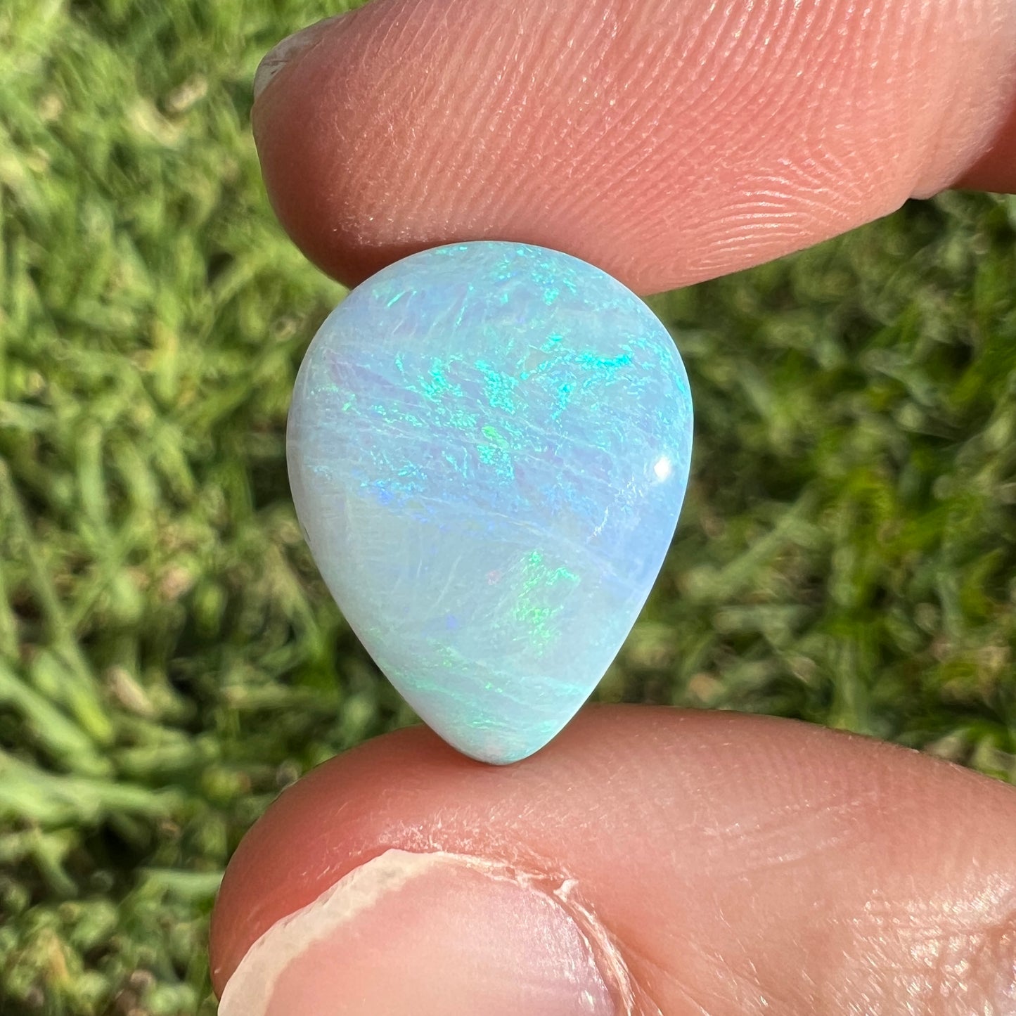 7.16 Ct teardrop boulder opal