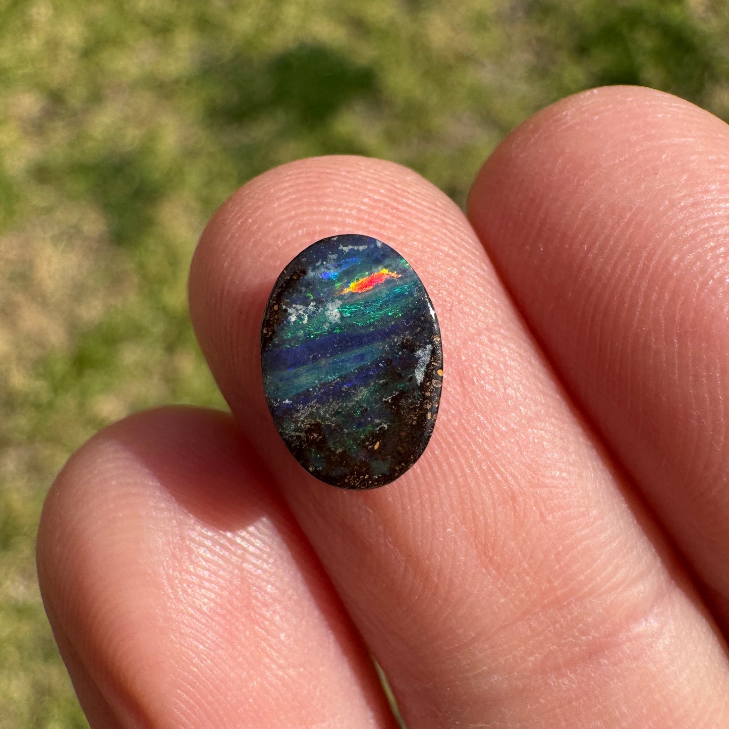 1.67 Ct oval boulder opal