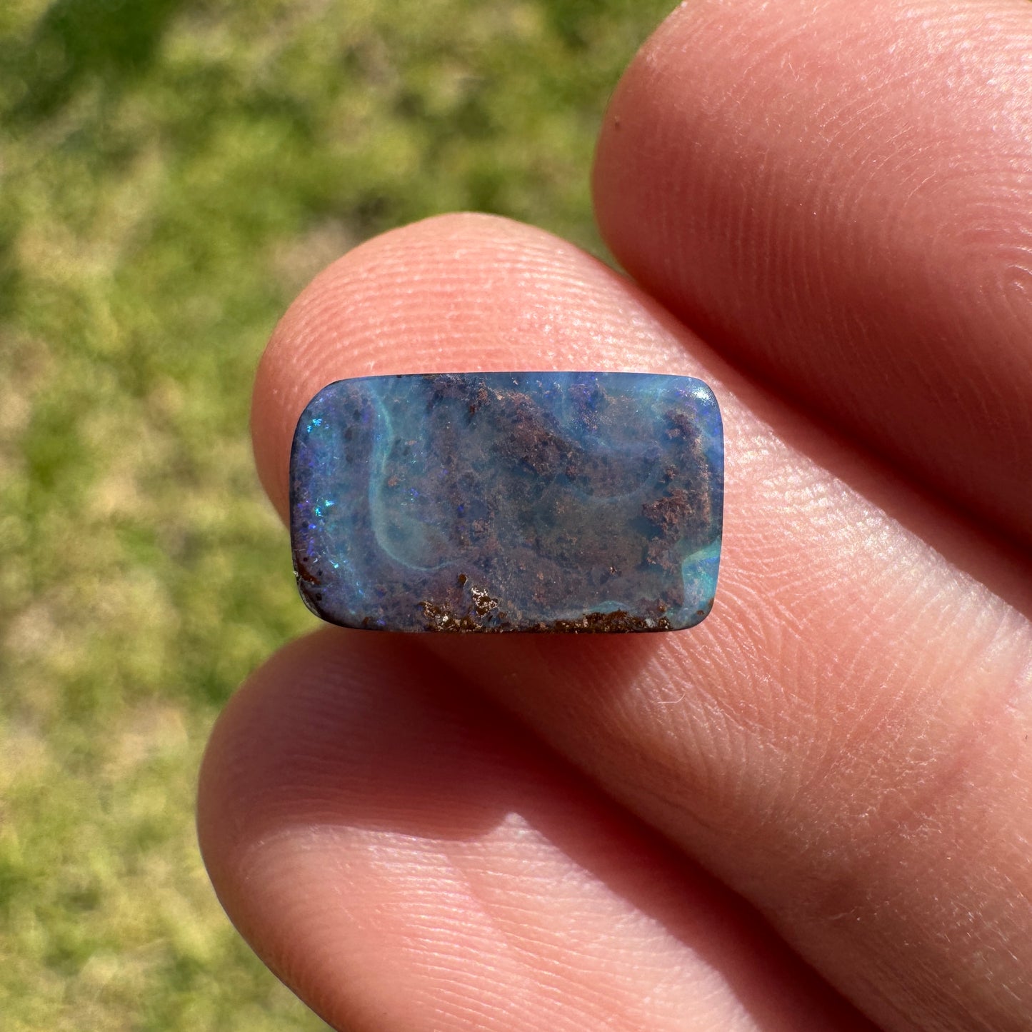 2.53 Ct small boulder opal