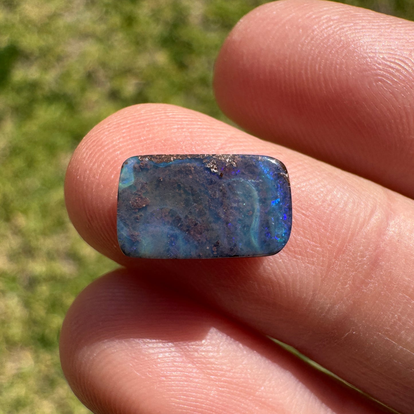 2.53 Ct small boulder opal