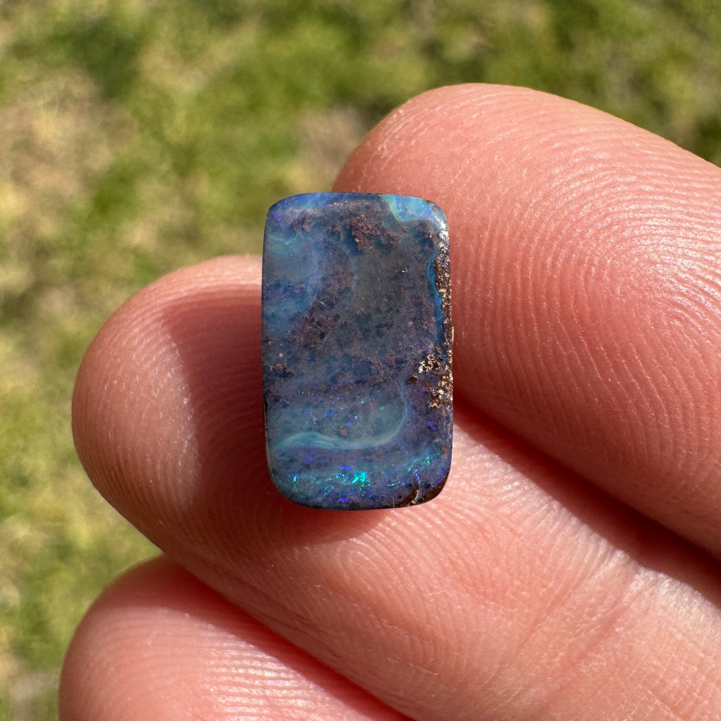 2.53 Ct small boulder opal