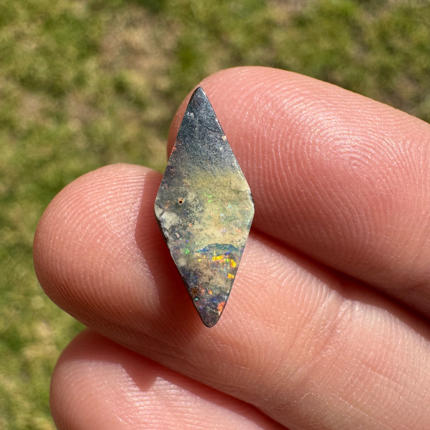 2.68 Ct diamond boulder opal