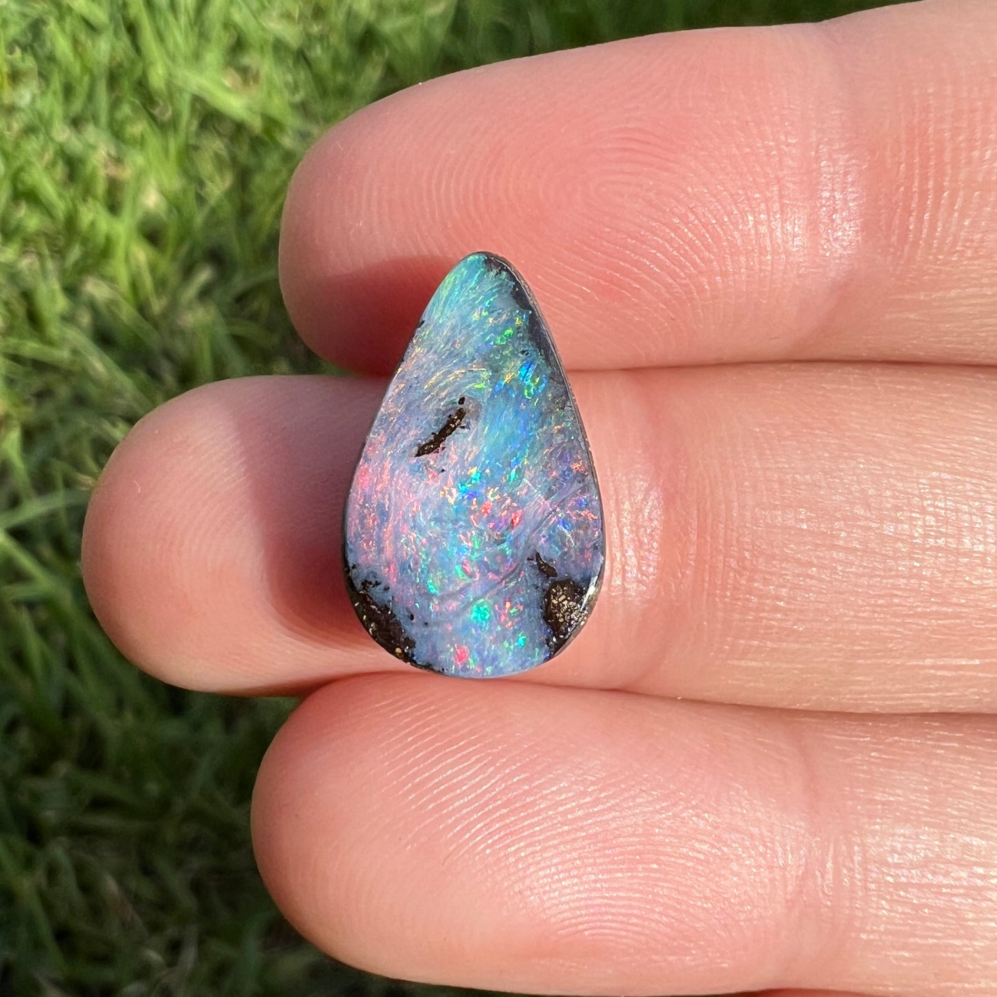 4.94 Ct teardop boulder opal