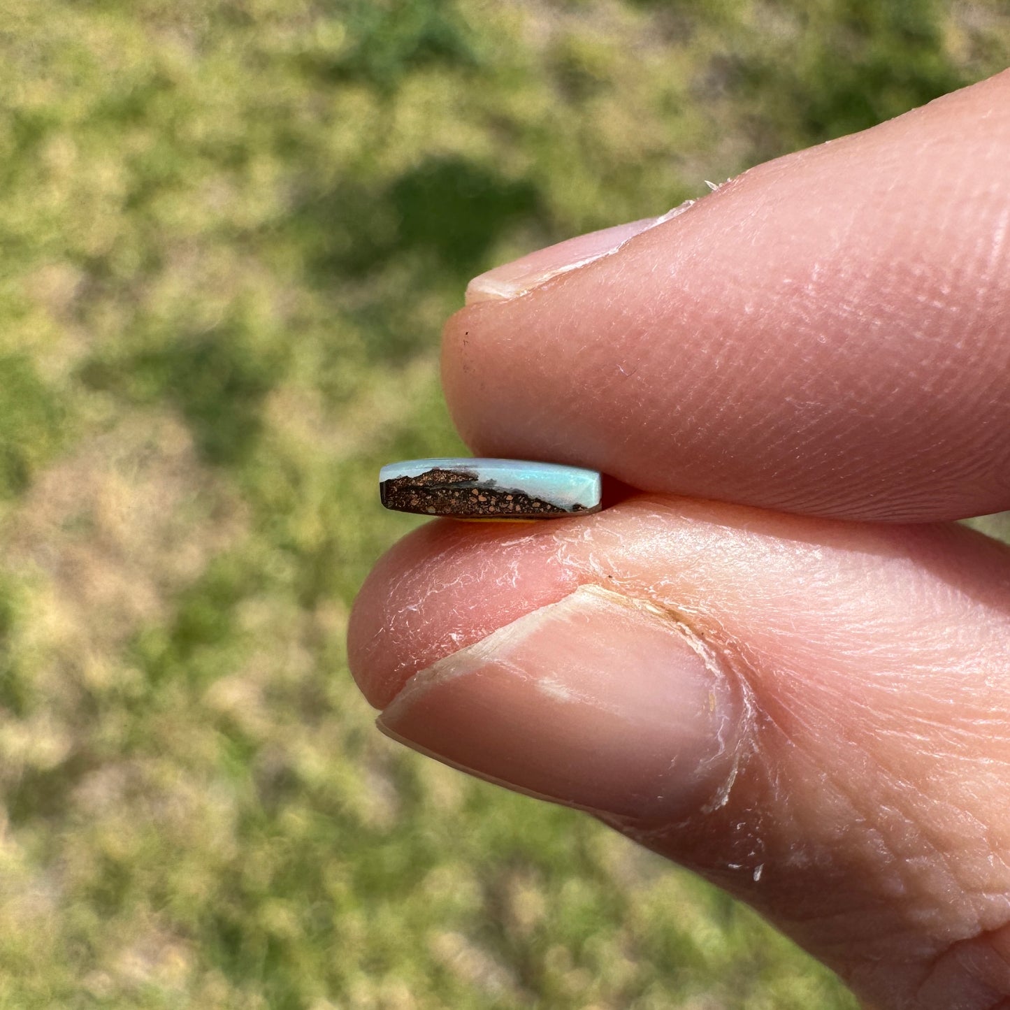 0.89 Ct small boulder opal