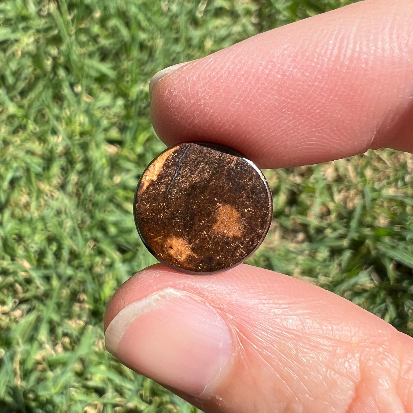 4.35 Ct circle boulder opal