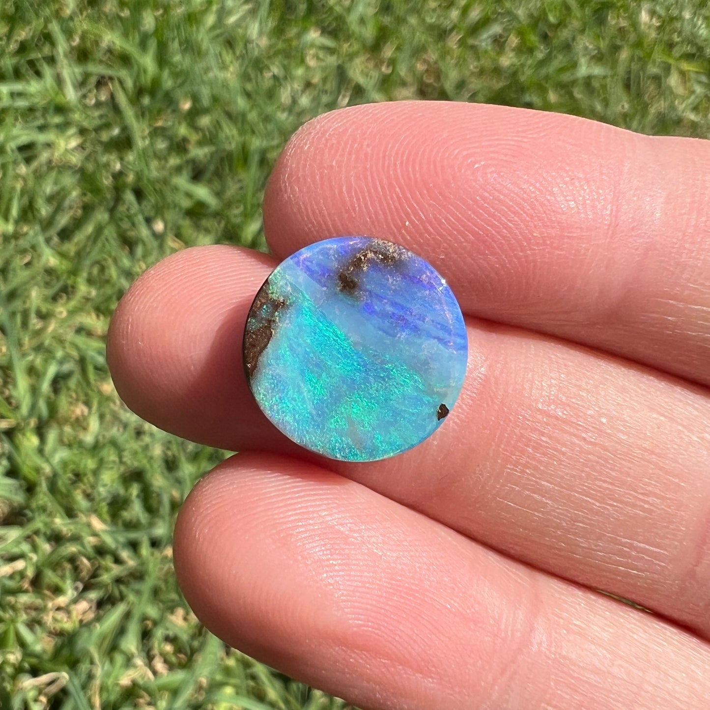 4.35 Ct circle boulder opal