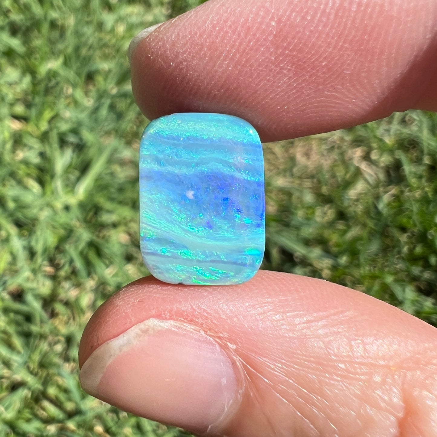 5.43 Ct ocean-tone boulder opal