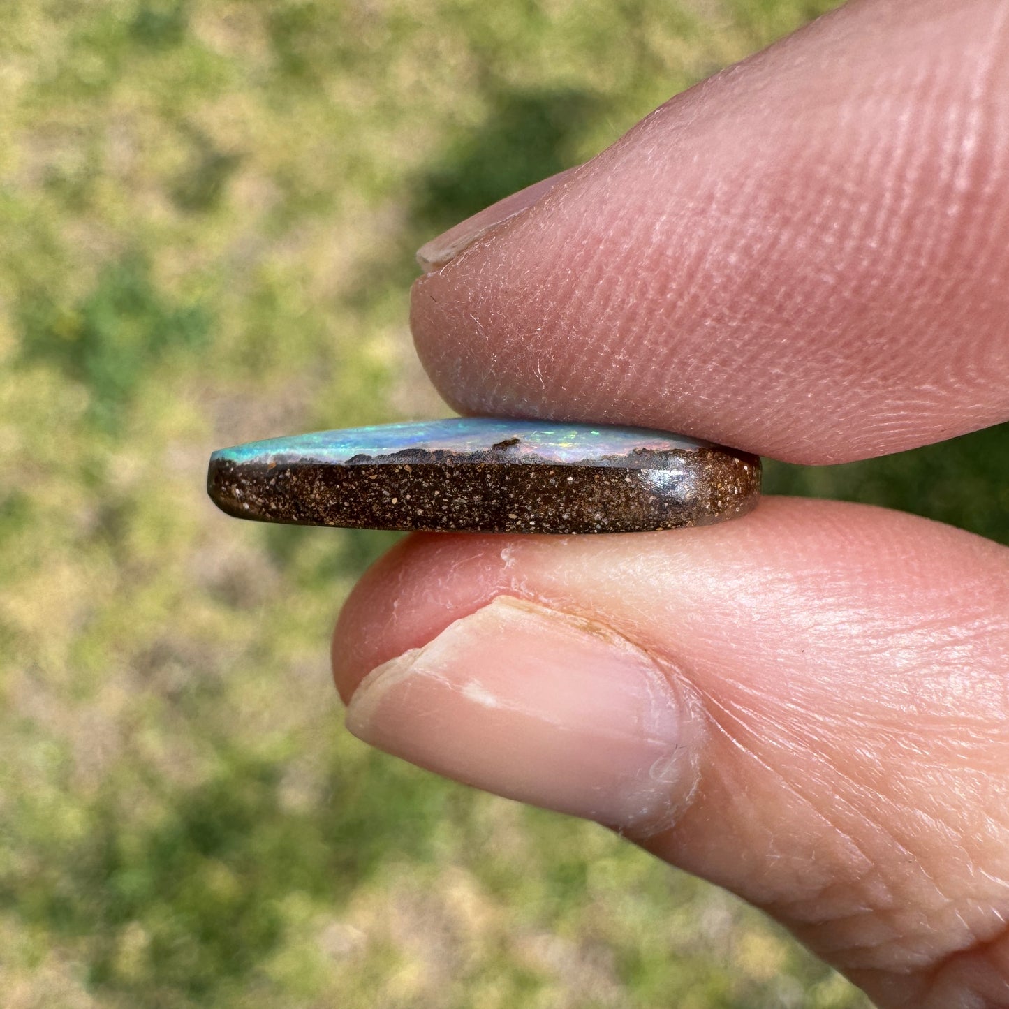 5.56 Ct teardrop boulder opal