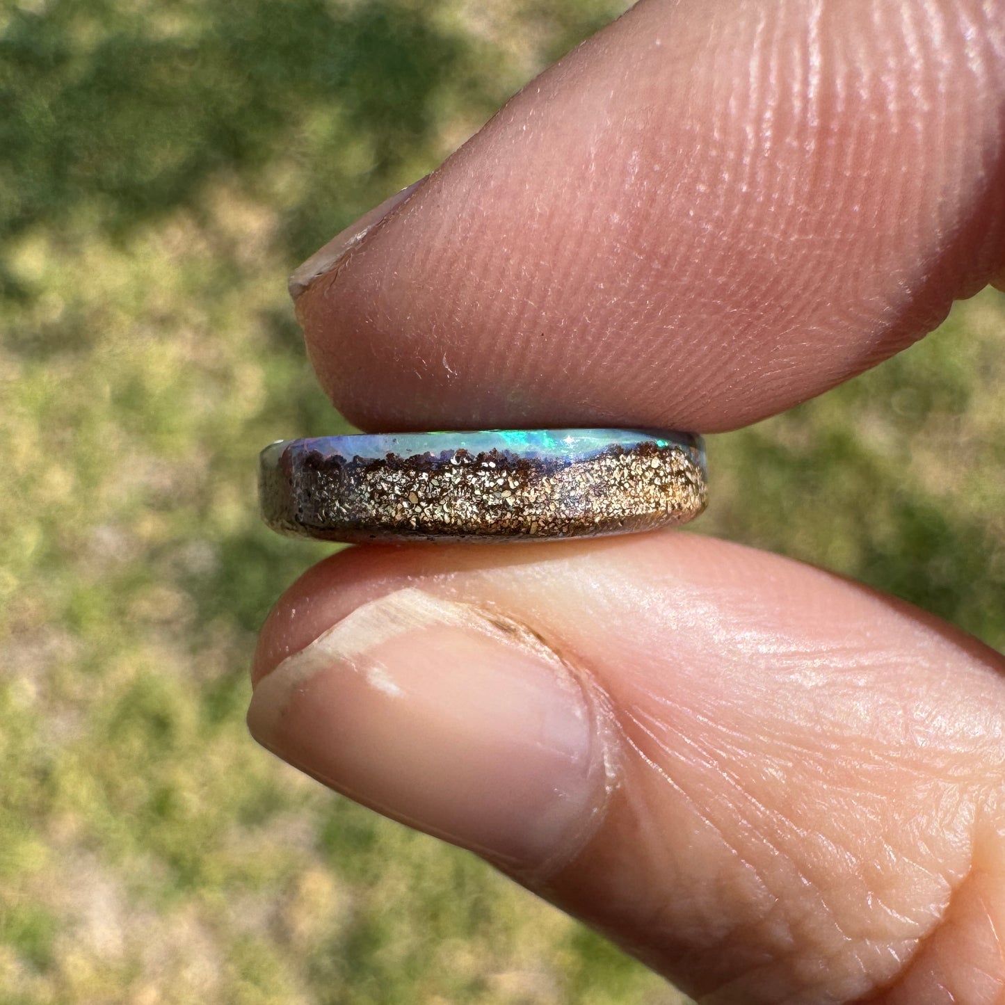 8.56 Ct green circle boulder opal