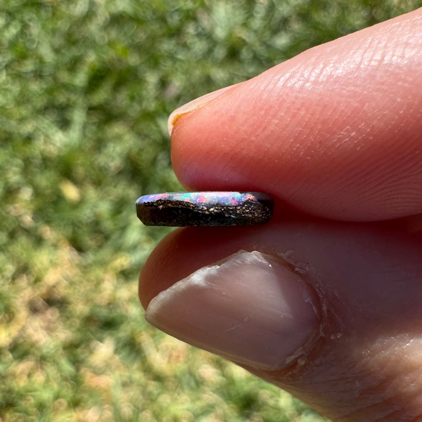 1.56 Ct rainbow gem boulder opal