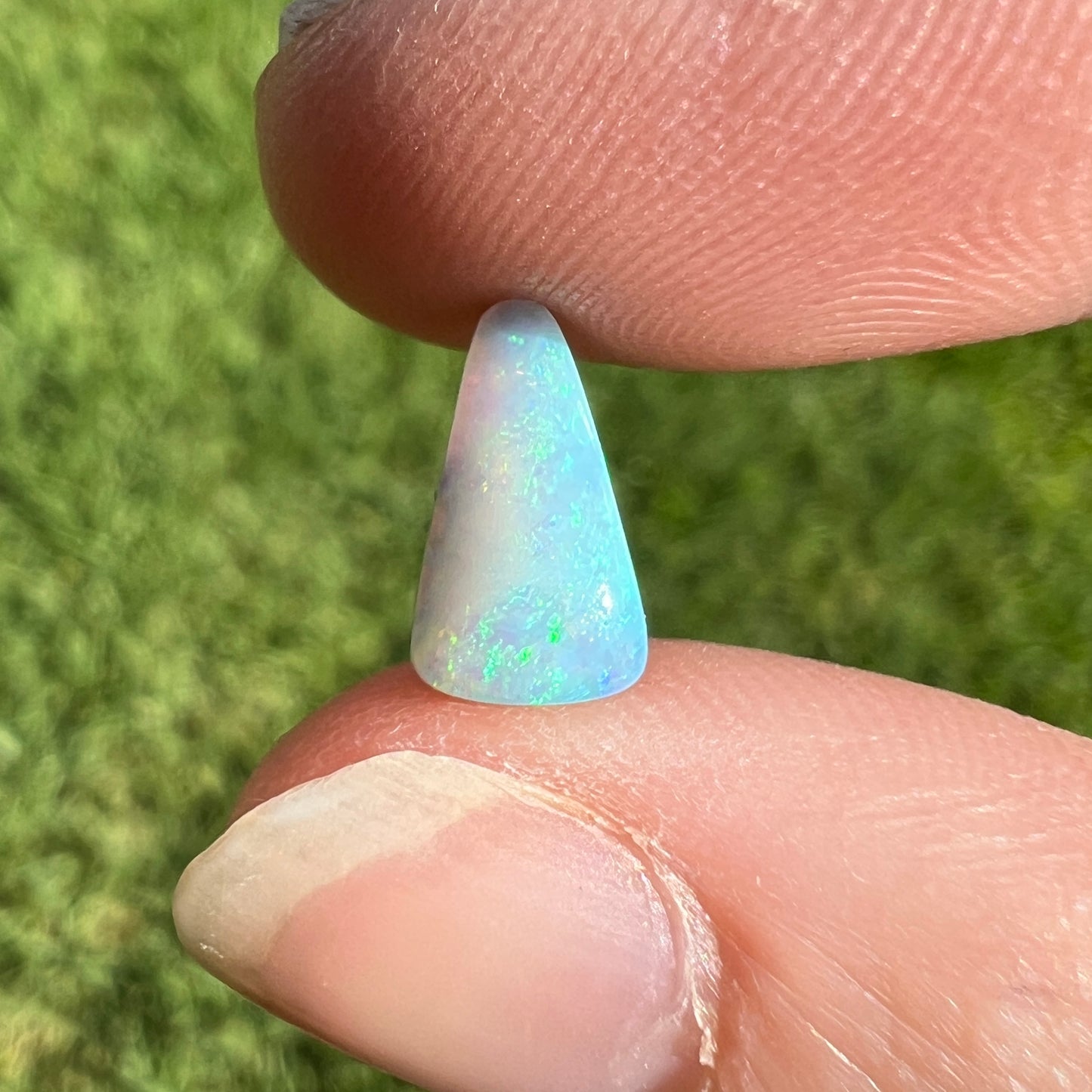 1.57 Ct small boulder opal