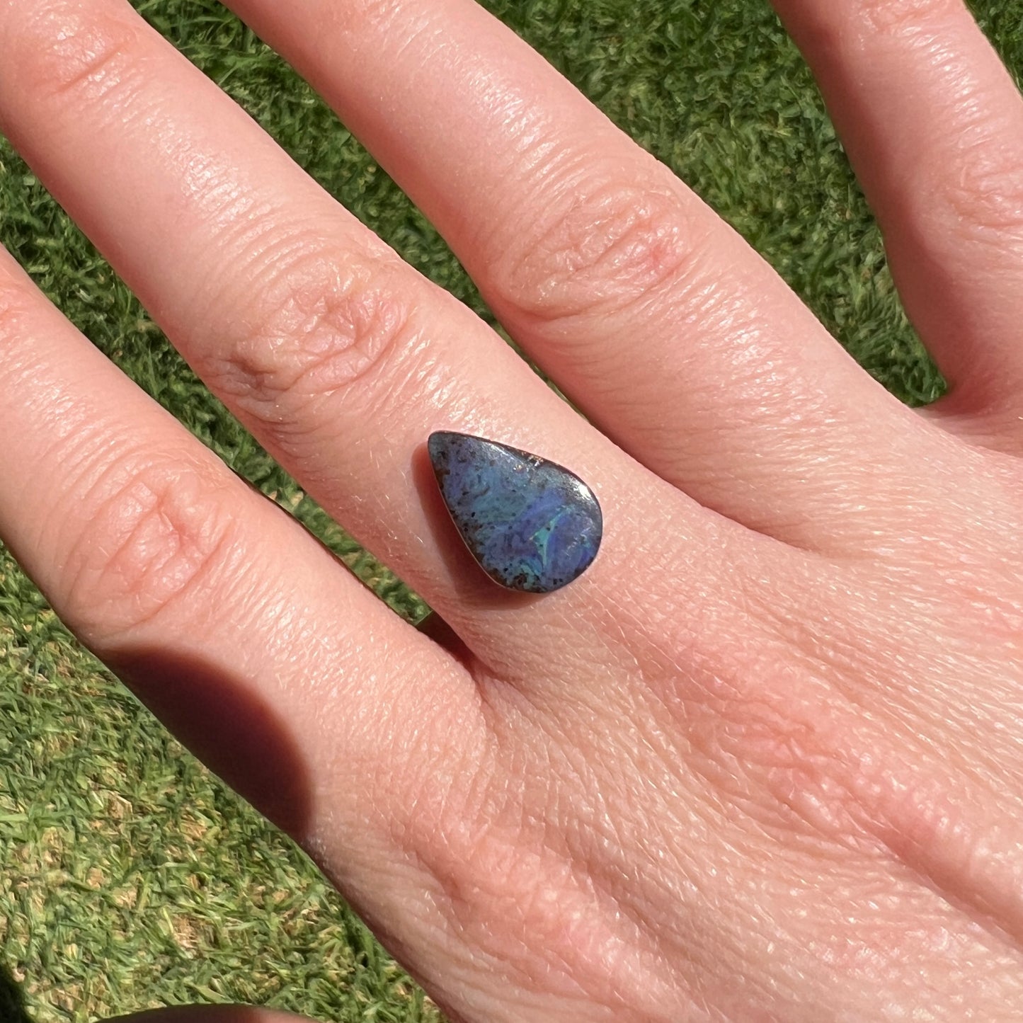 3.02 Ct small boulder opal