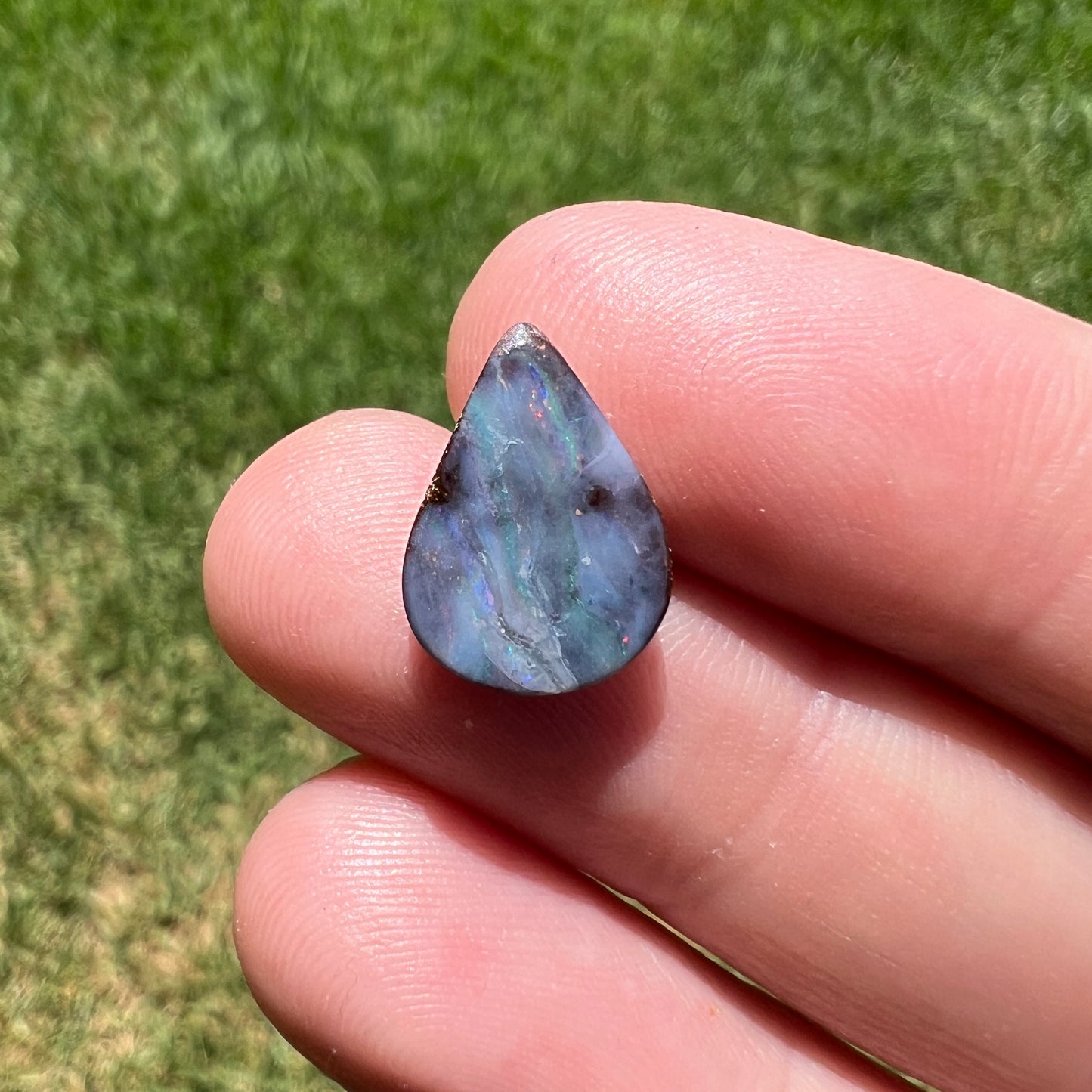 3.24 Ct small boulder opal