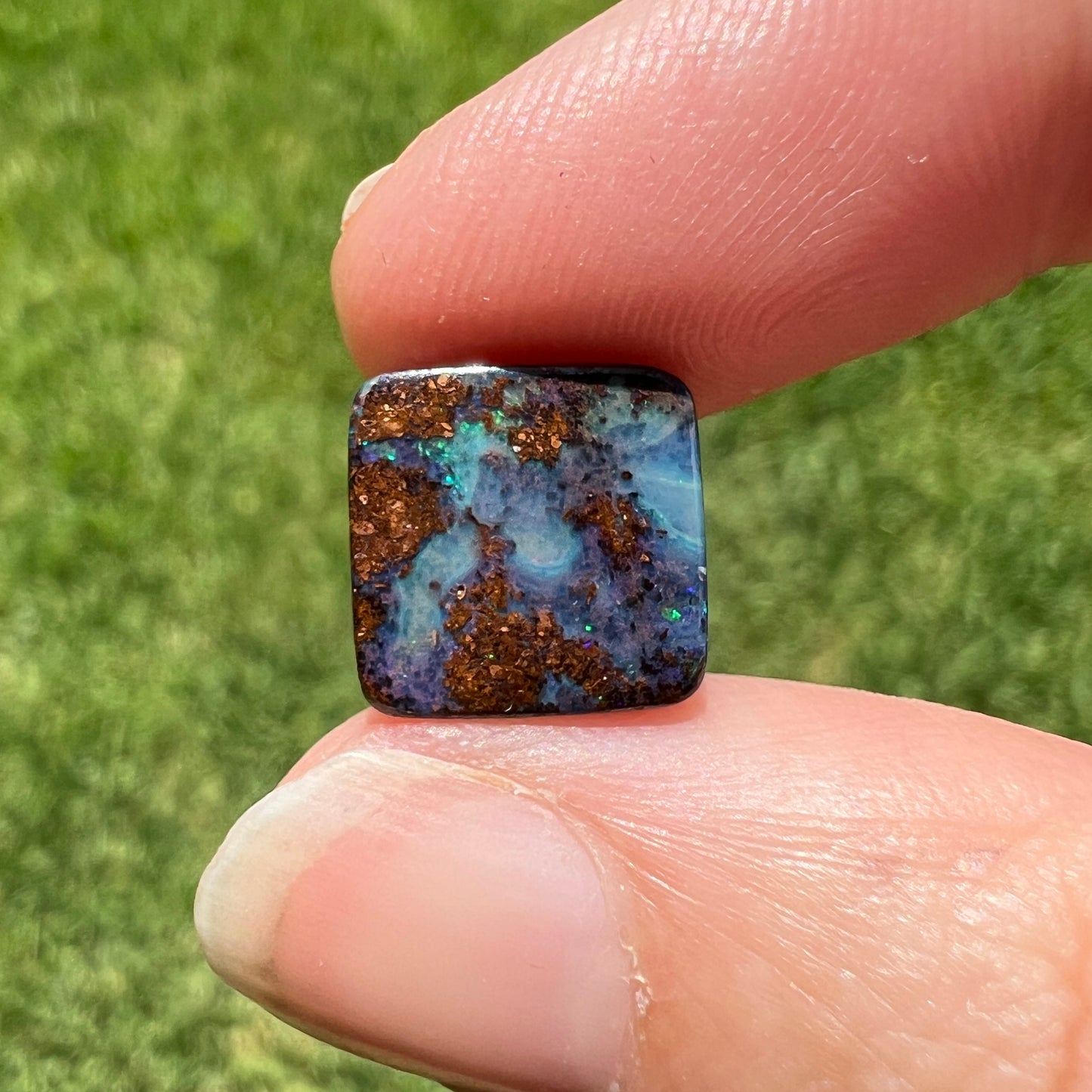 4.84 Ct small boulder opal