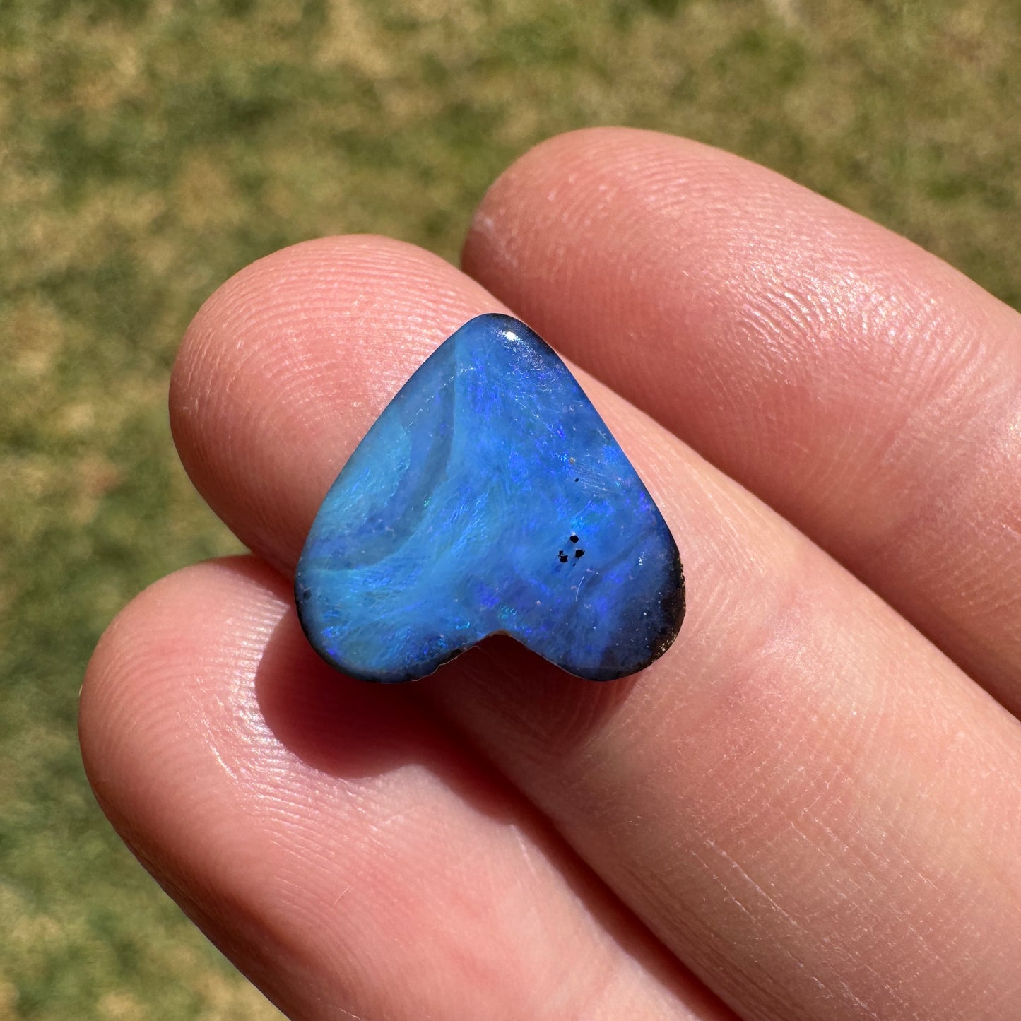 3.92 Ct blue heart boulder opal