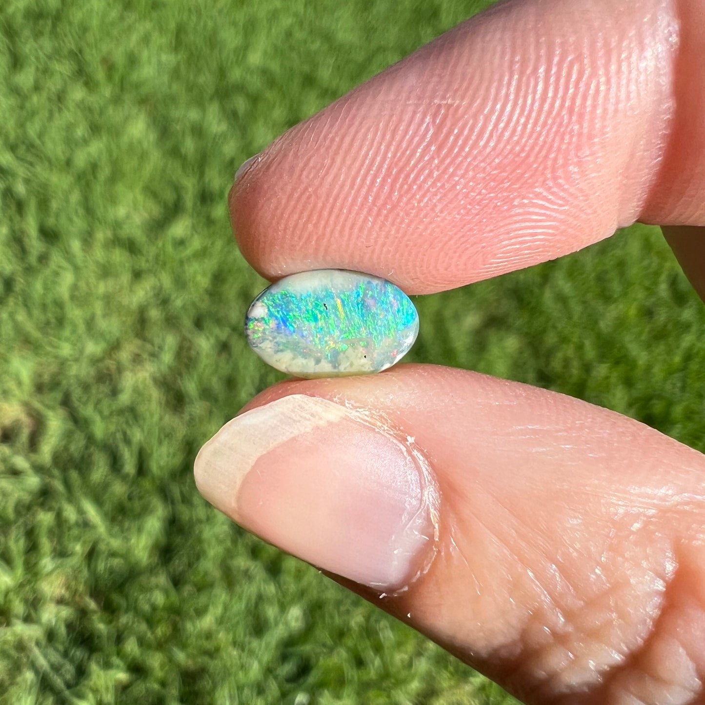 1.26 Ct extra small boulder opal