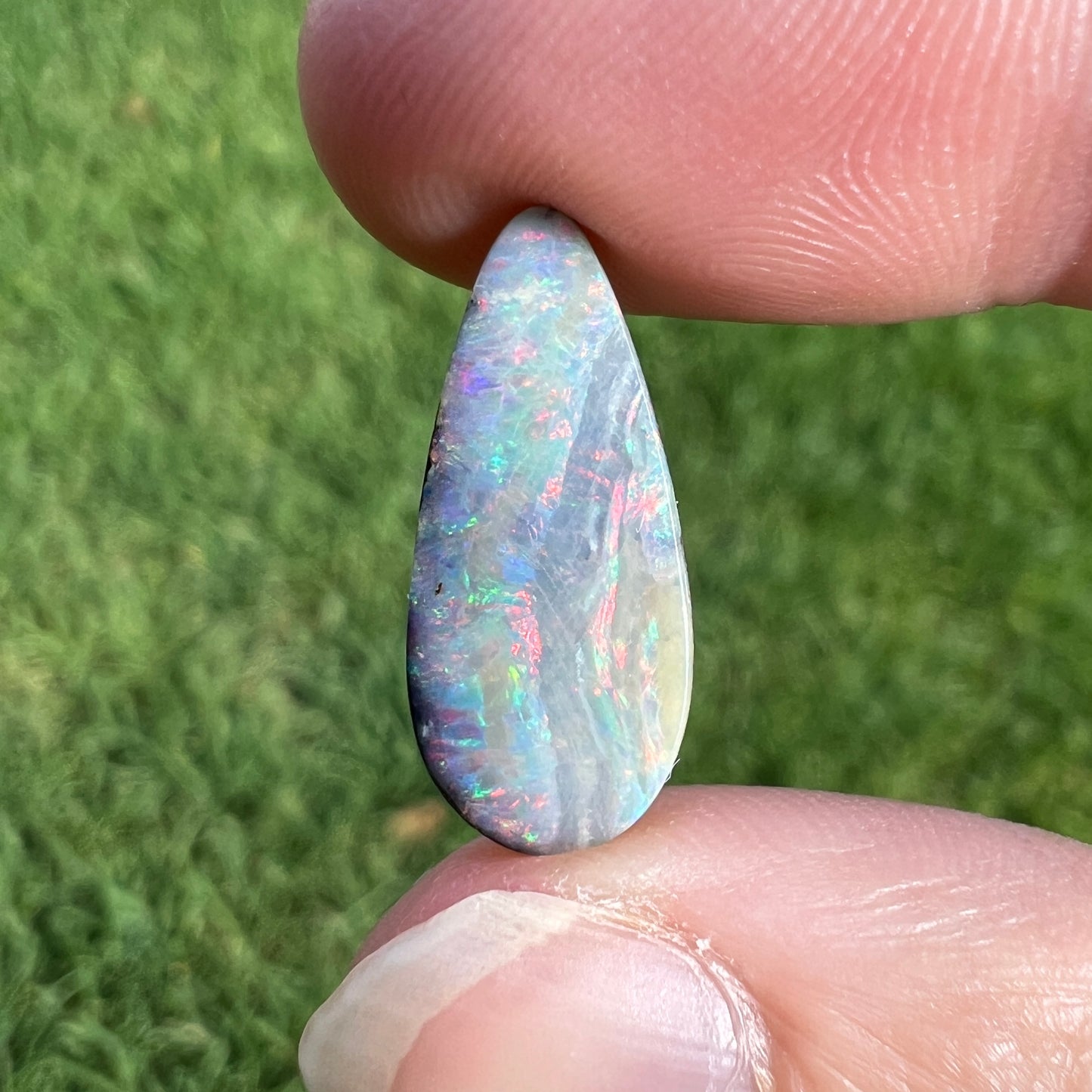 4.32 Ct rainbow boulder opal